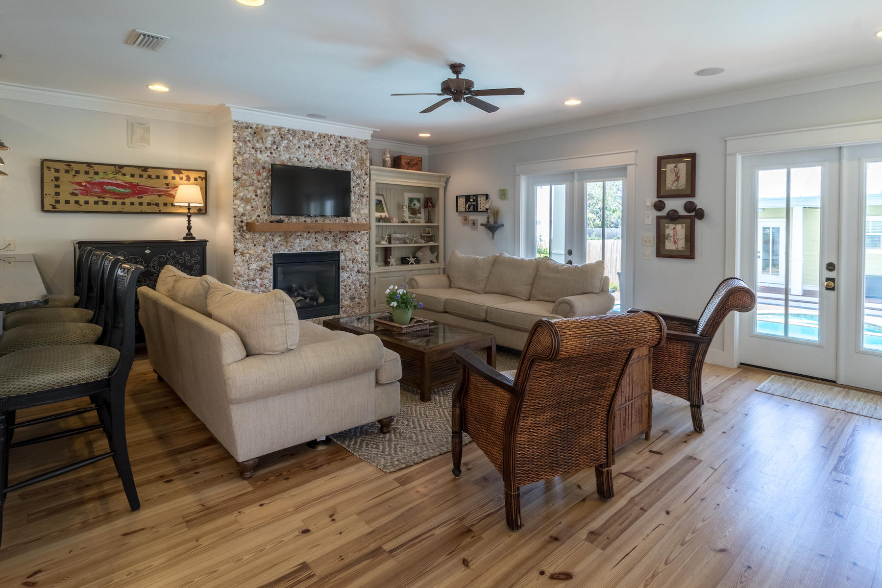 CRYSTAL BEACH - Residential