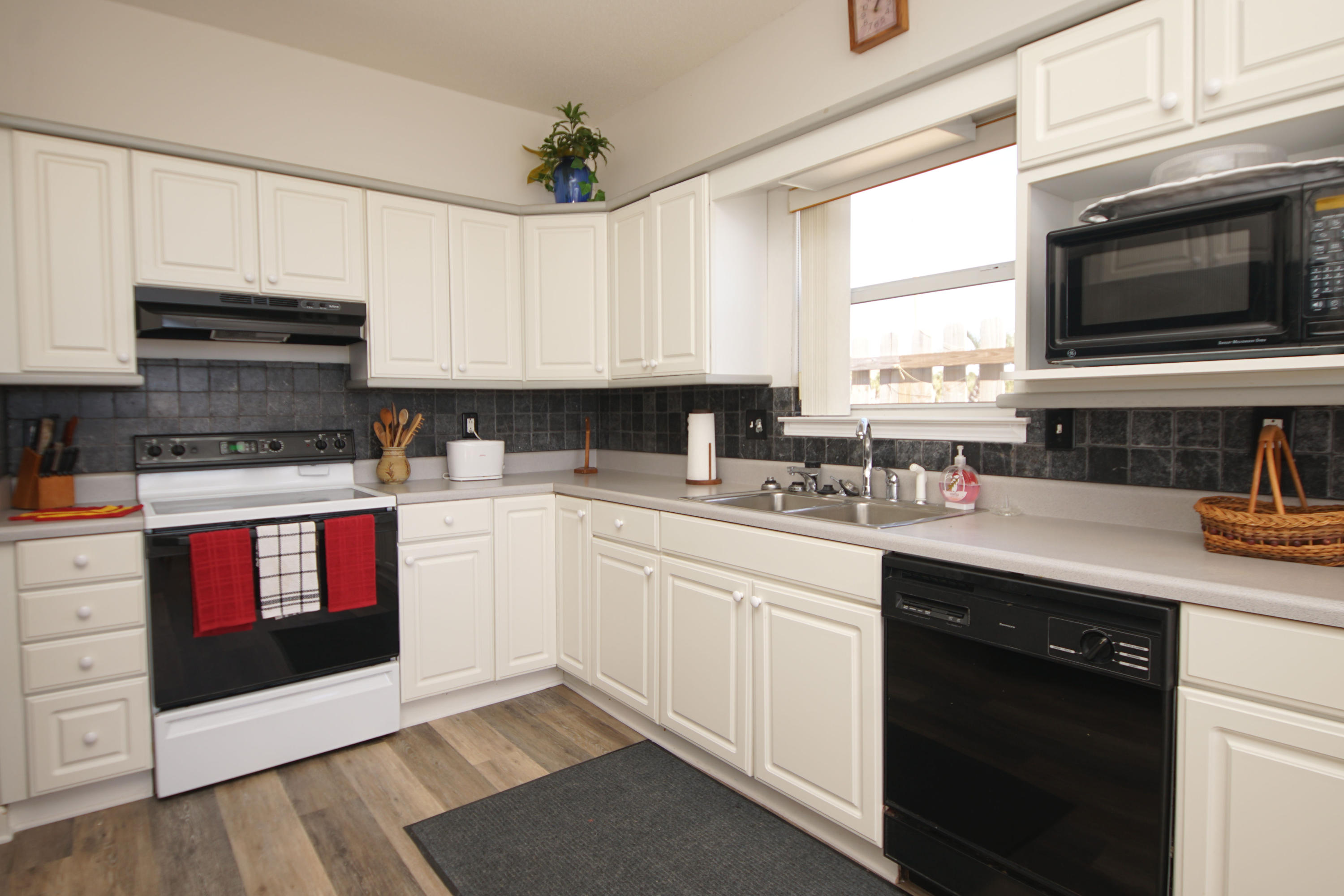 SANDY DUNES - Residential