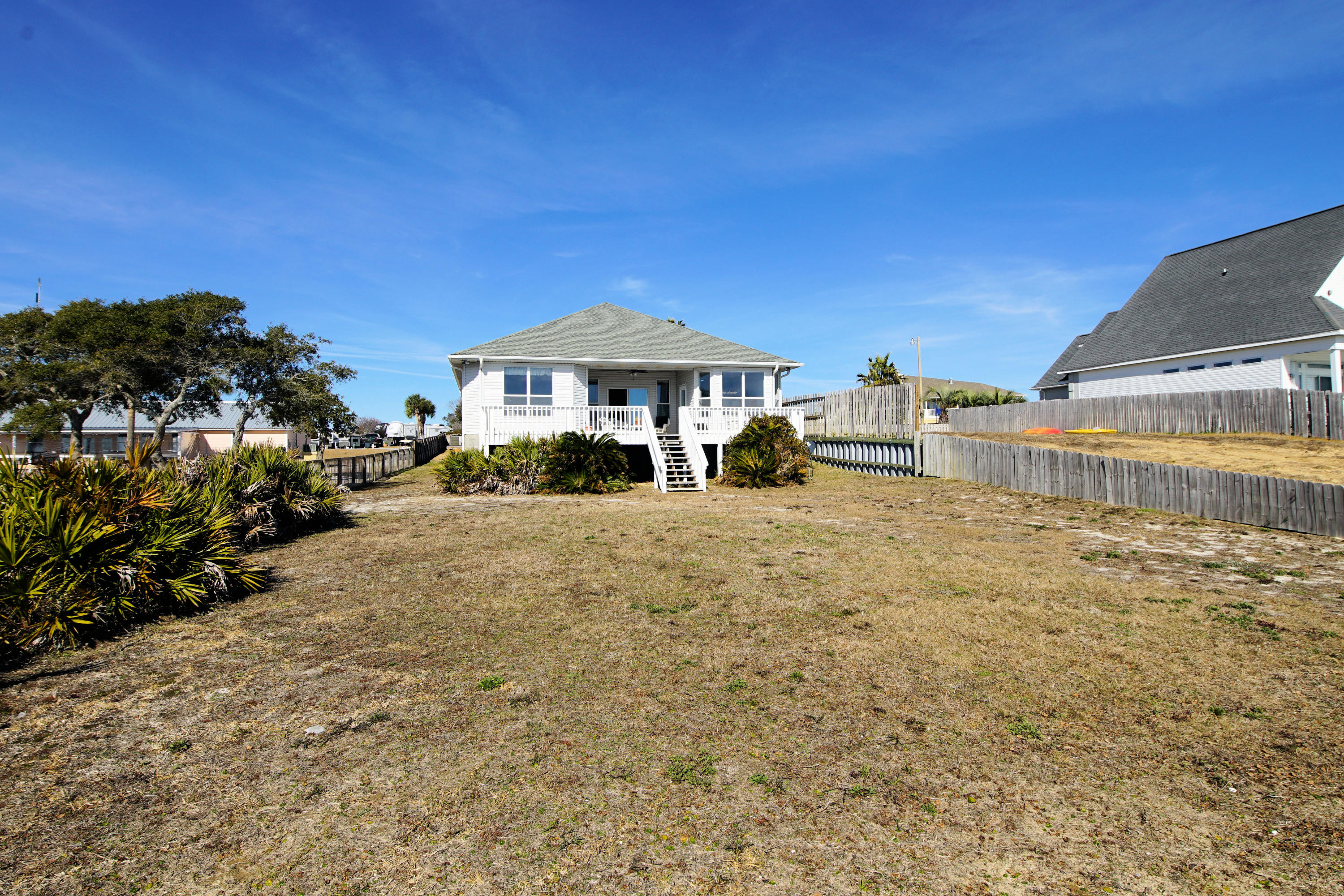 SANDY DUNES - Residential