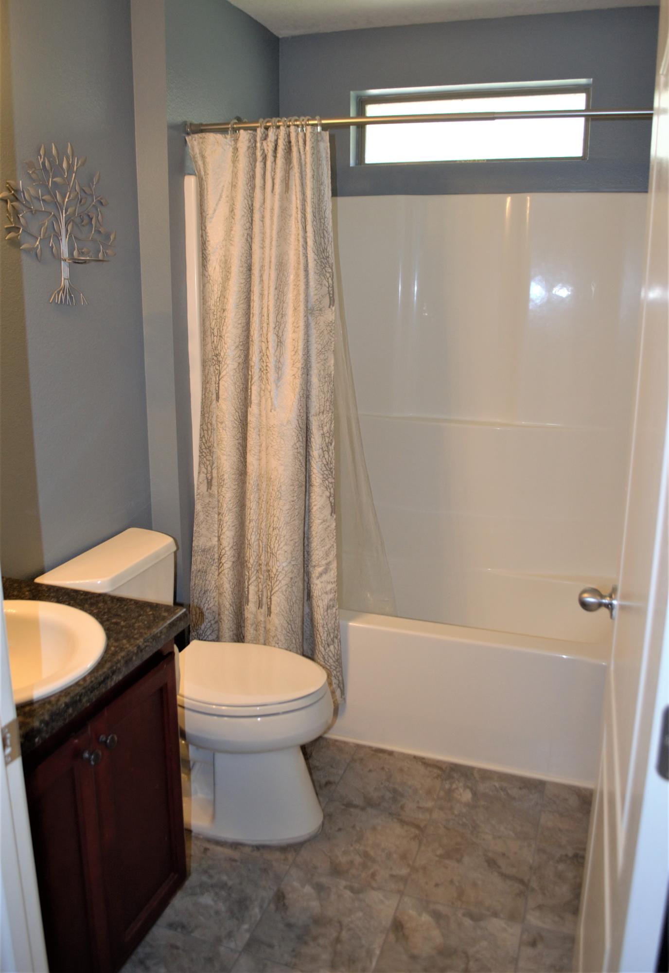 SILVER SPRINGS EST - Residential