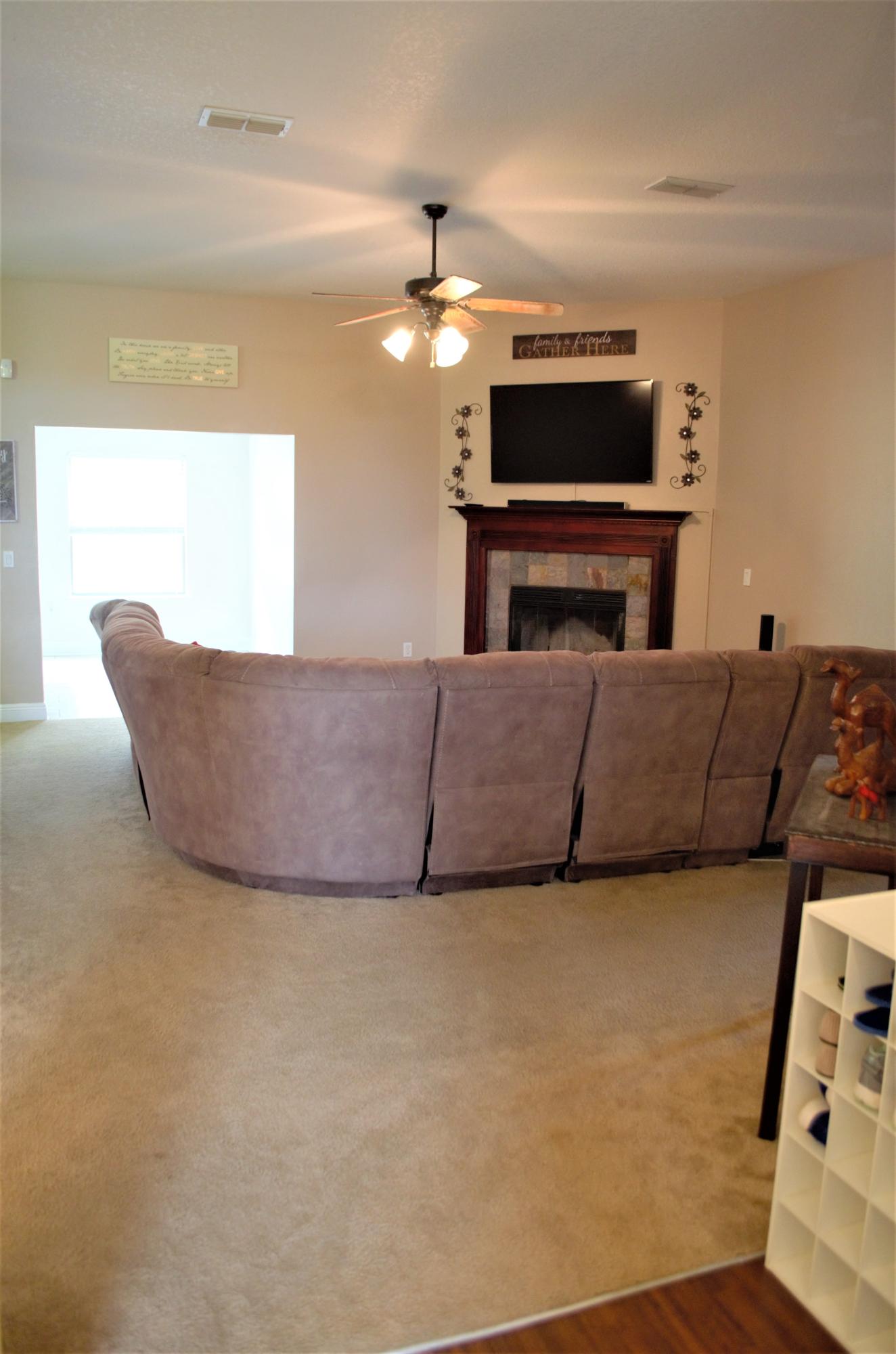 SILVER SPRINGS EST - Residential