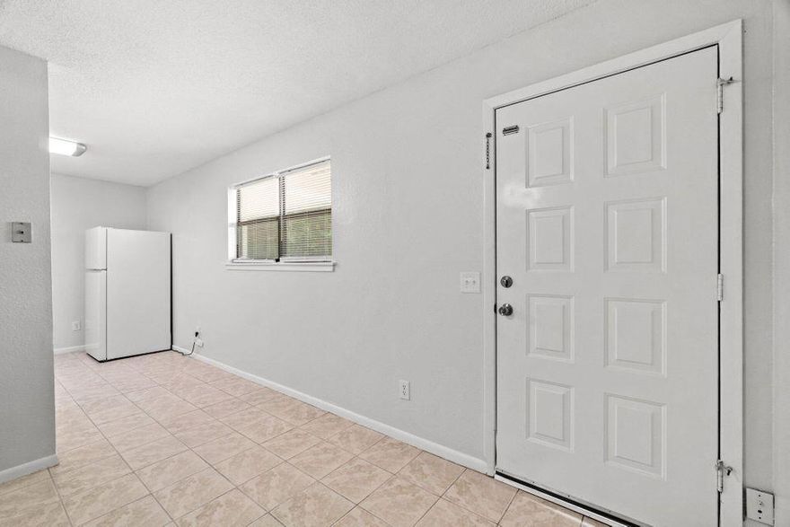 2bd/1ba apartment in the middle of Freeport. Close to schools, shopping and community facilities. Tile in common areas (kitchen, living and bath), LVP in bedrooms. Washer and Dryer in unit. Pets must be approved. 1 year lease required.***Stock photos from similar unit. Colors and selections varyThe Beach Sunsets Inc. Resident Benefits Package is designed to provide convenience and professional services to our residents. By applying, Resident(s) agrees to be auto-enrolled in the program and agrees to pay an additional $25.00 each month, payable with rent.