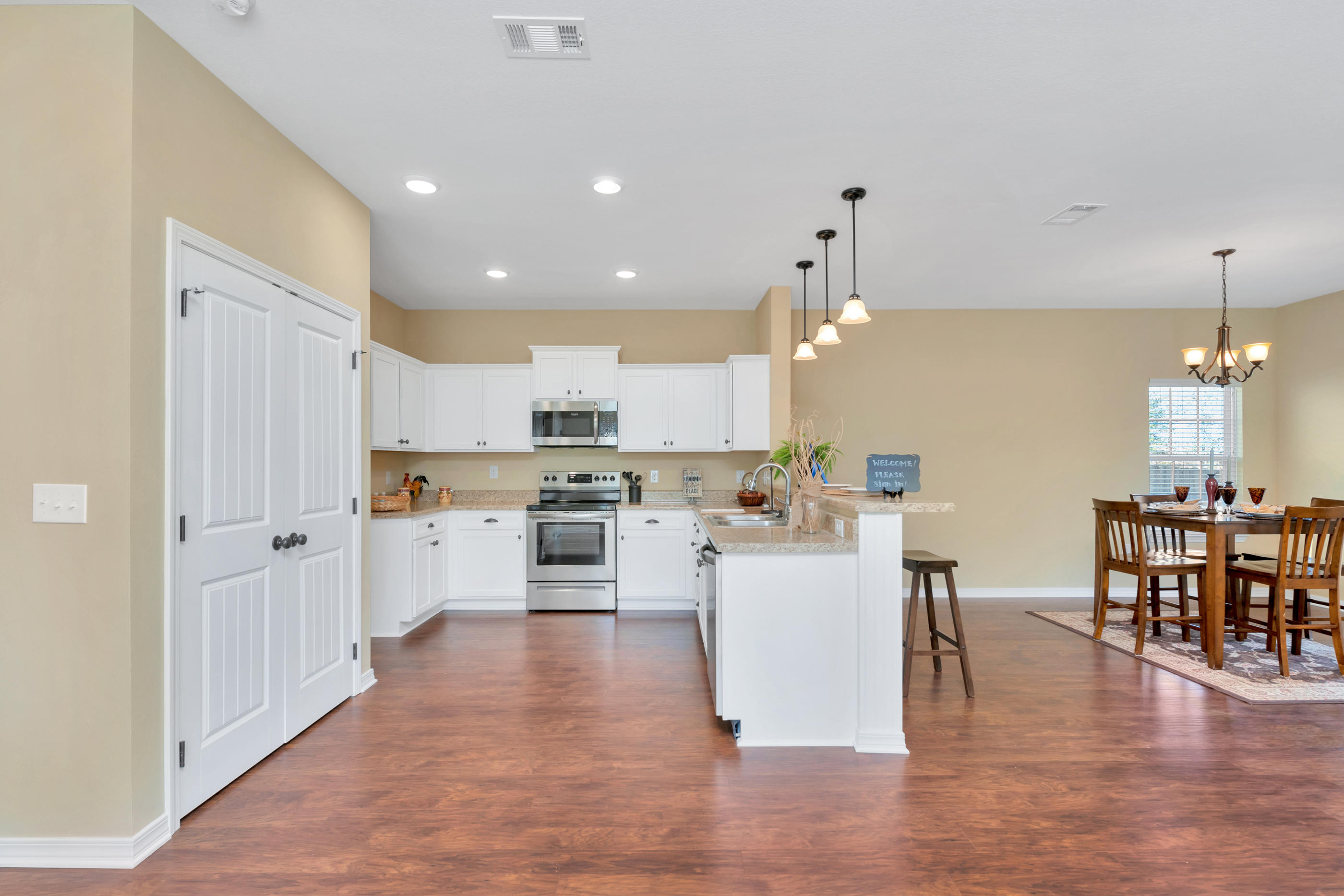 STILLWELL ESTATES - Residential