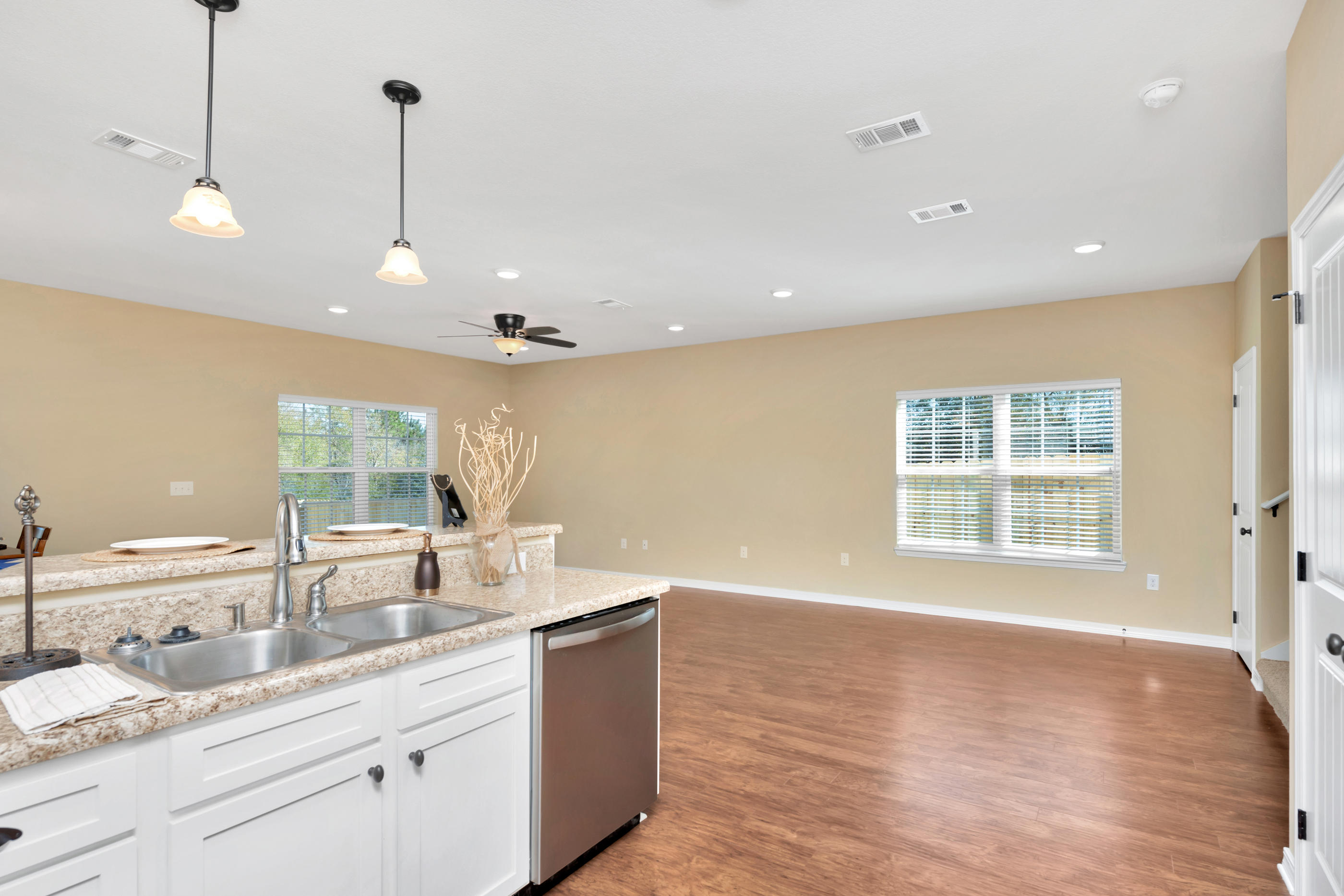 STILLWELL ESTATES - Residential