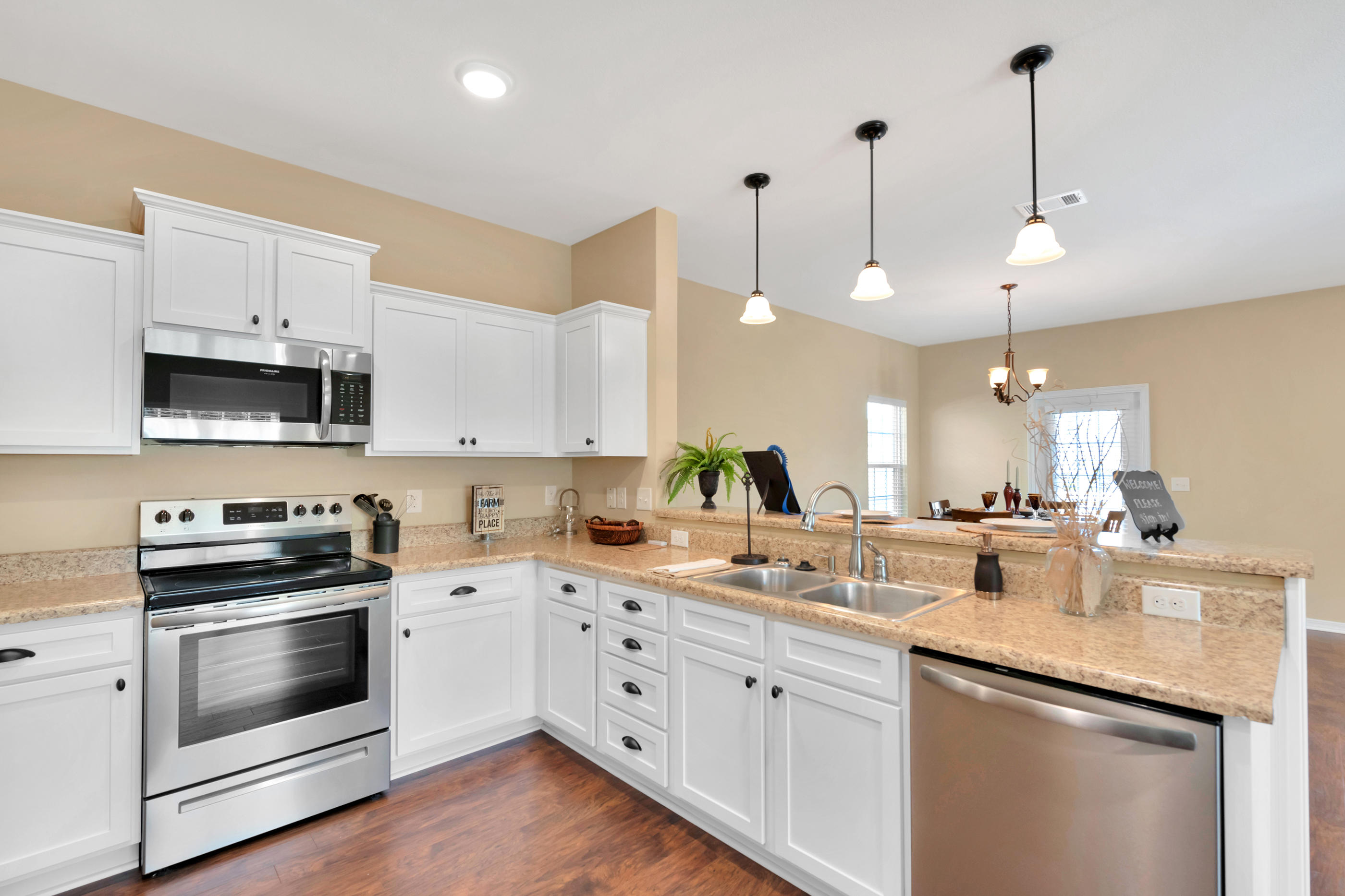 STILLWELL ESTATES - Residential