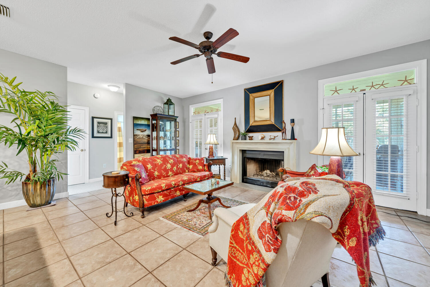 Escada S/D - Residential