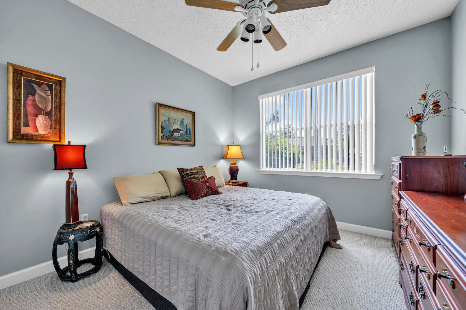 Escada S/D - Residential