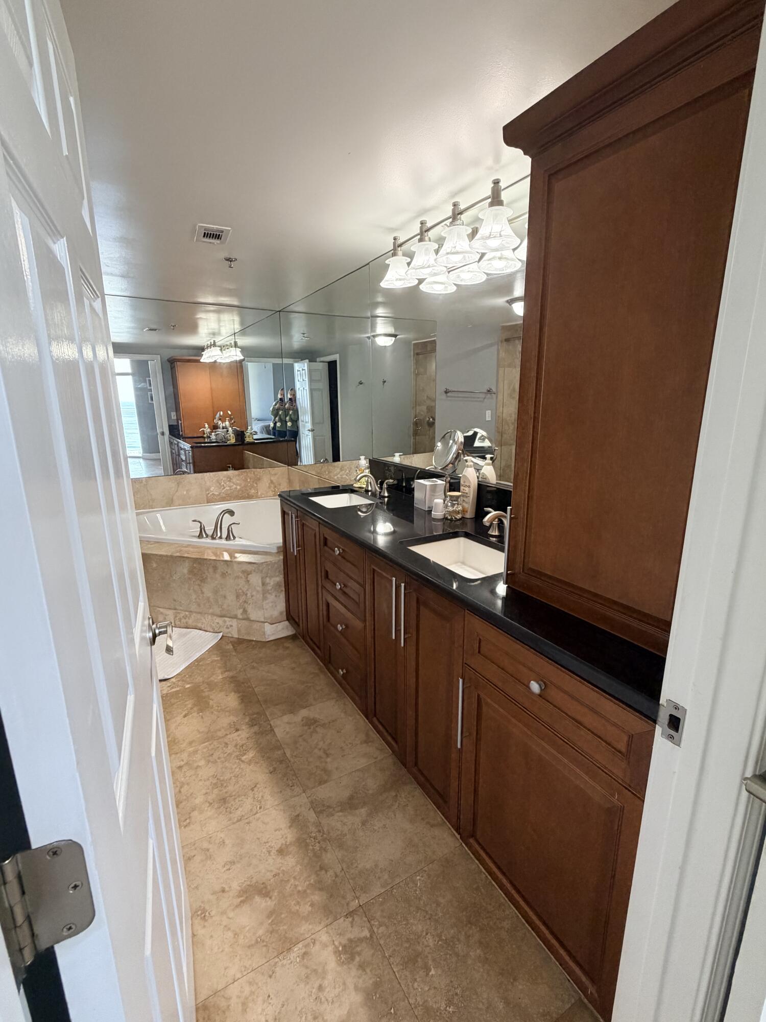 JADE EAST TOWERS CONDO UNIT 510 - Residential