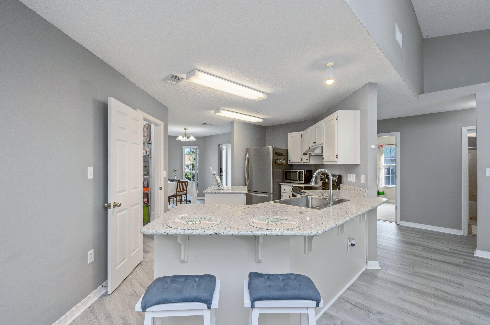 FOXWOOD ADDITION S/D - Residential Lease