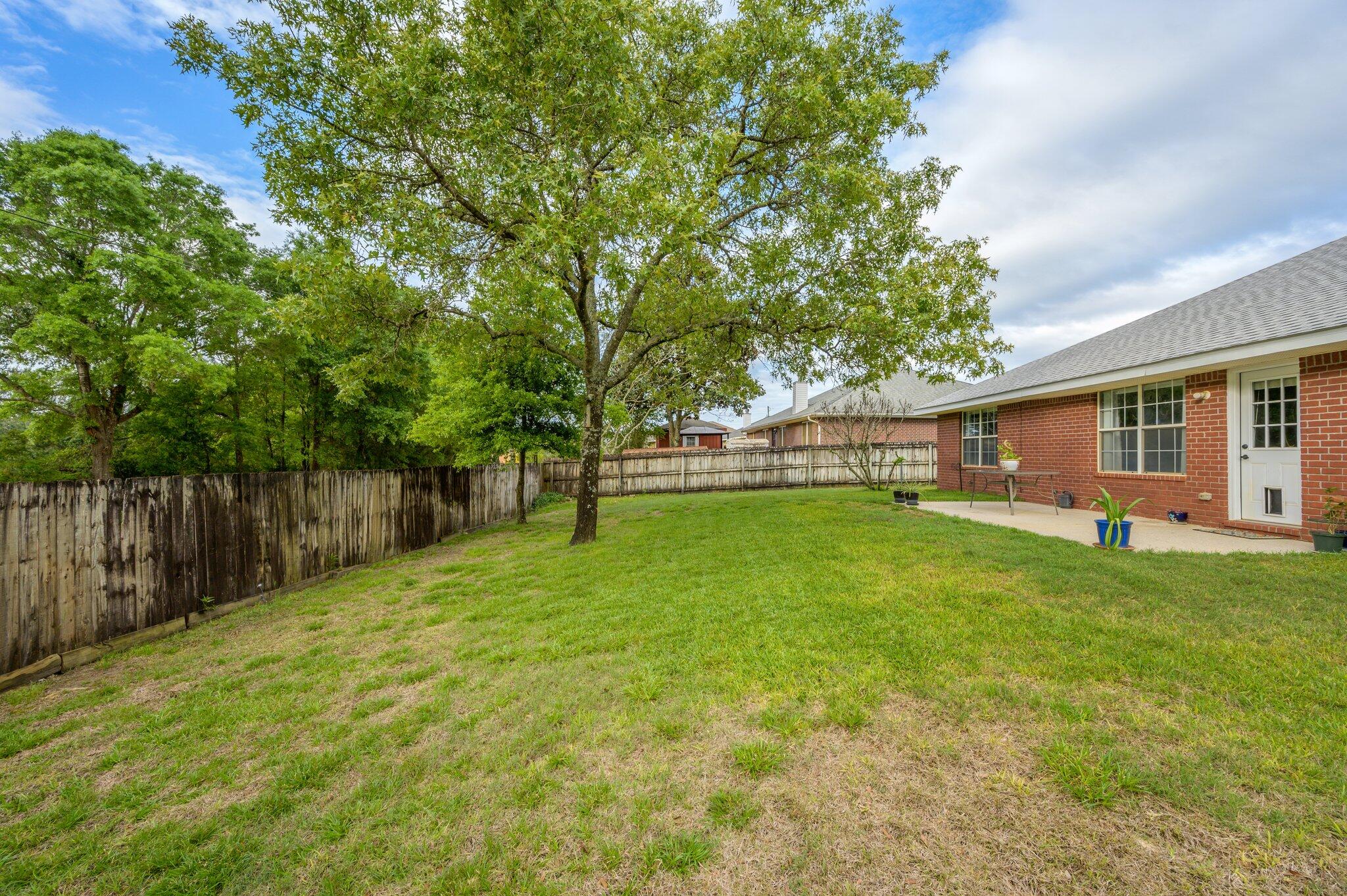 FOXWOOD ADDITION S/D - Residential Lease