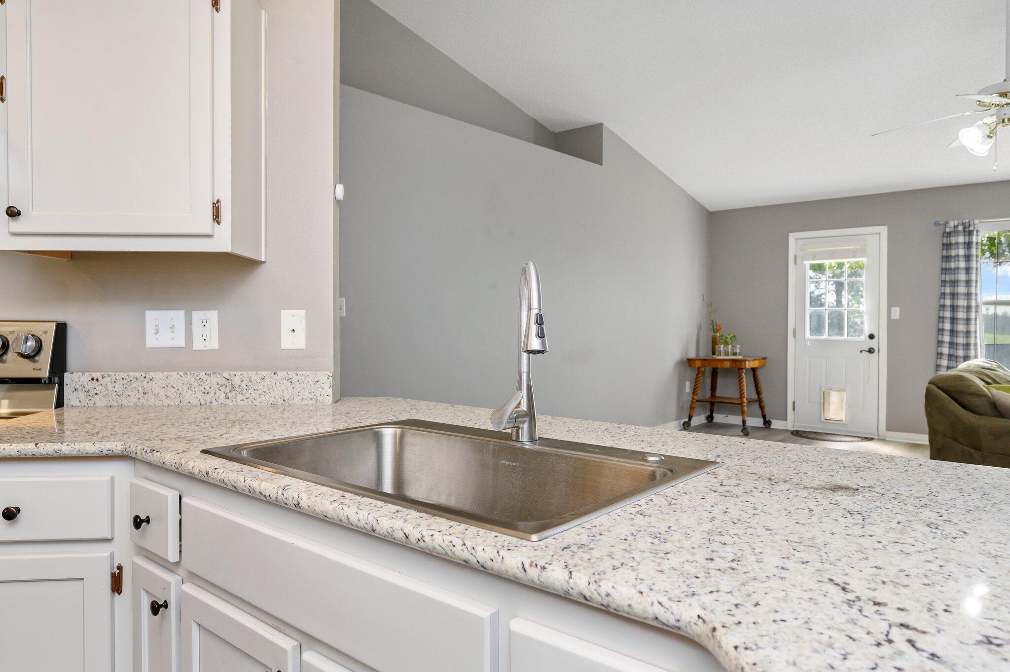 FOXWOOD ADDITION S/D - Residential Lease