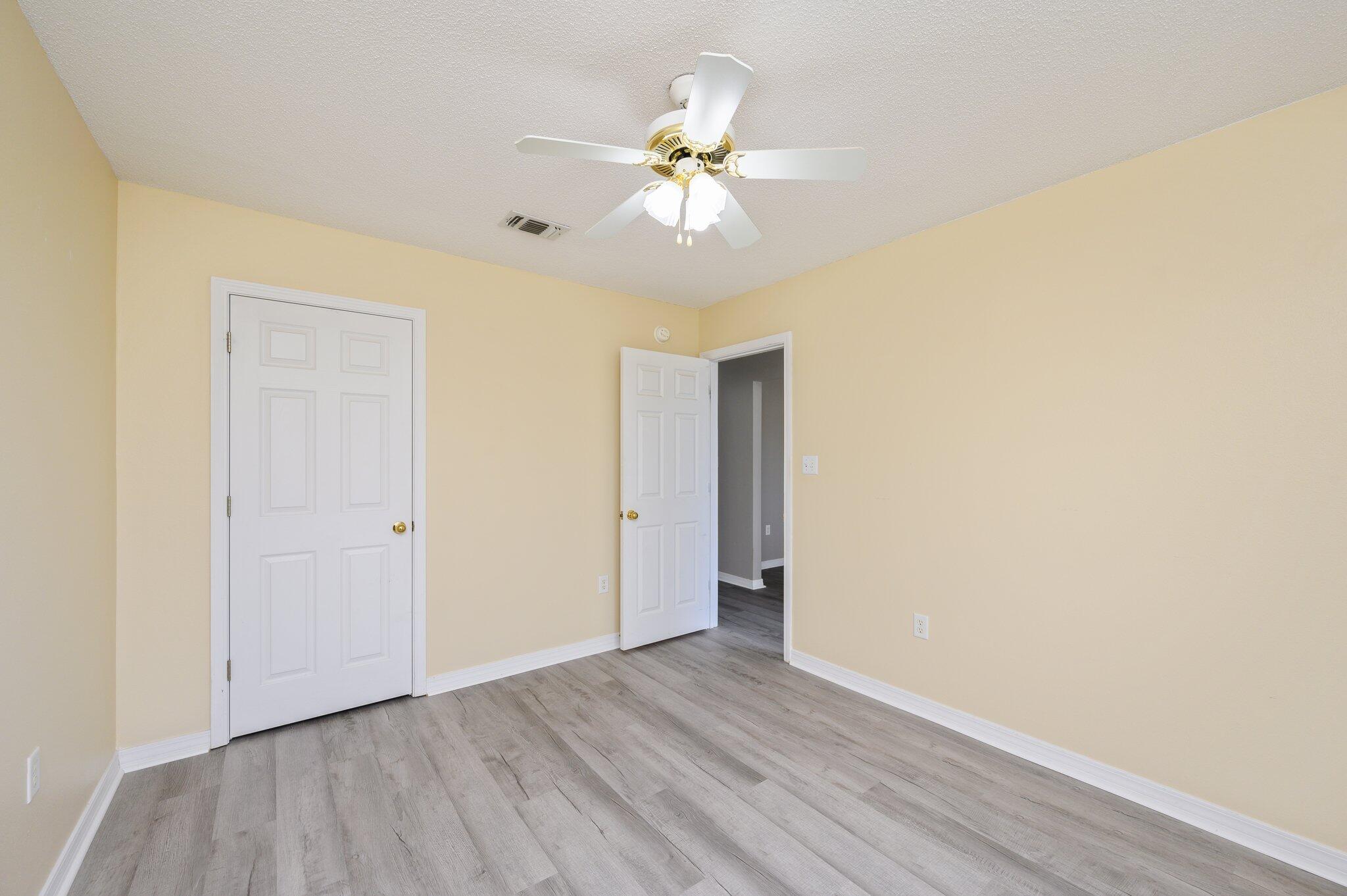 FOXWOOD ADDITION S/D - Residential Lease