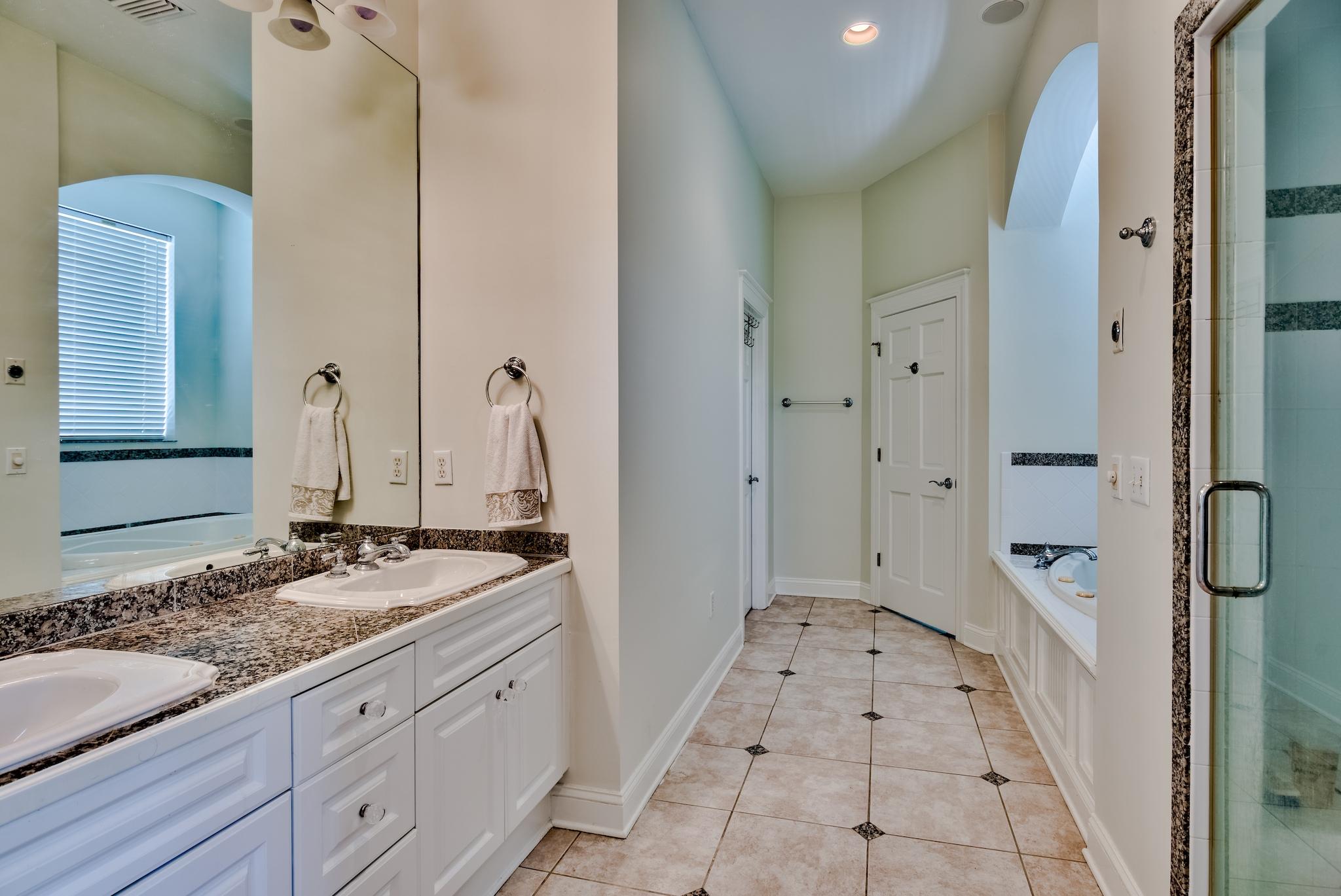 CAMP CREEK COVE PH 1 - Residential