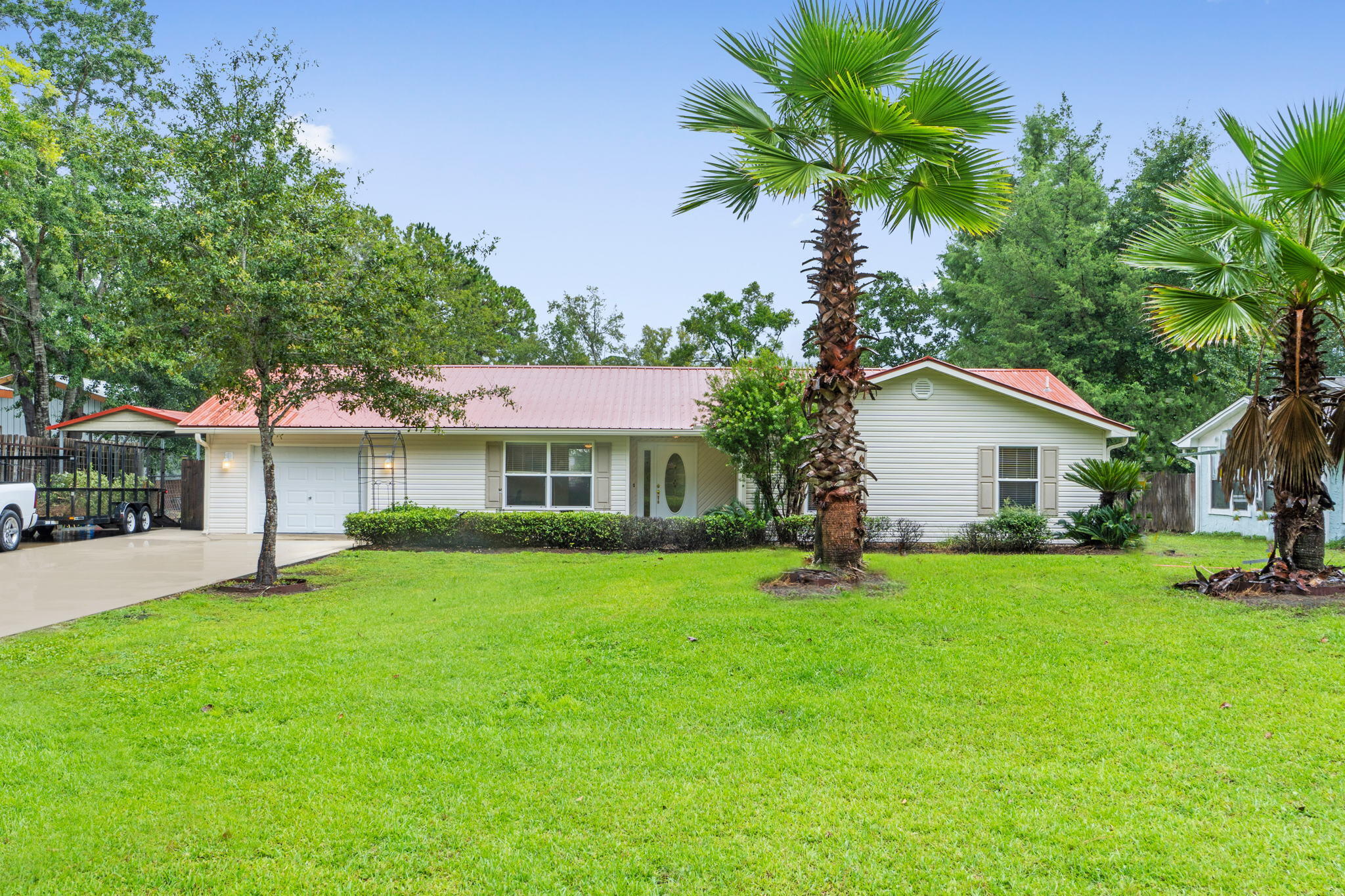 BAY ACCESS!!!  Shallow water approx 2-3ft deep.  Approx 120ft of water frontage. New Metal Roof in 2020.  New Vinyl siding with new insulation.  New exterior windows and doors.  Heated and cooled Florida room with new LVP flooring.  Covered Deck has newer Trex decking.  Home is on city water with septic.  Waterside Lane is quiet County rd, seller said may be paved at some point but not yet.