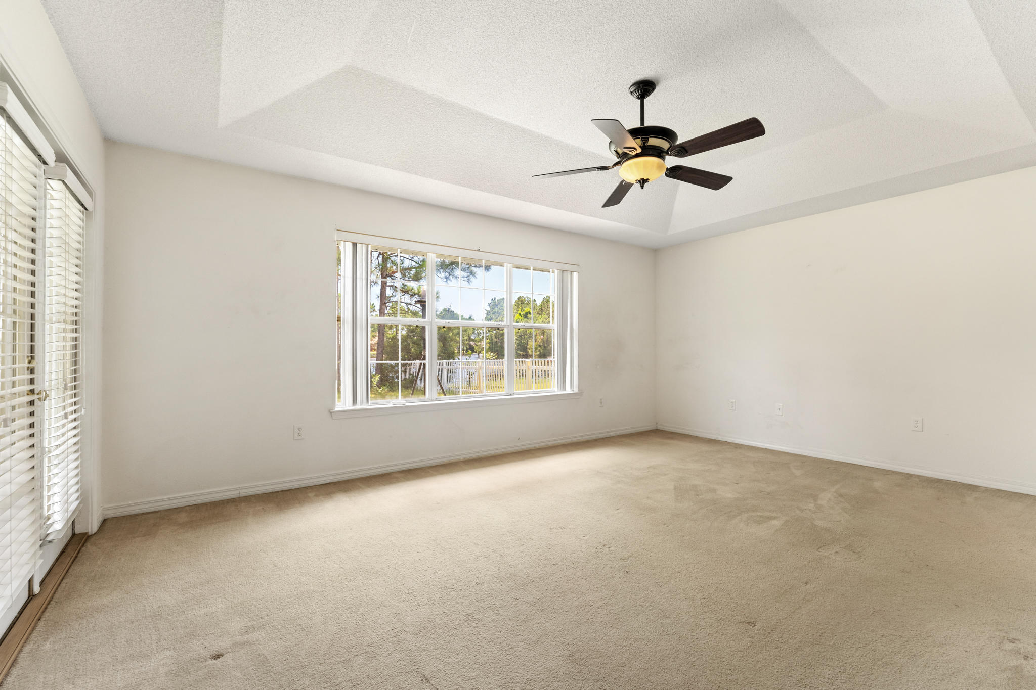 CREETWOOD PLACE - Residential