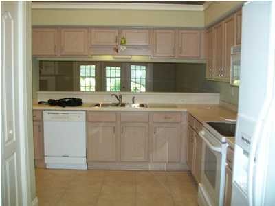 DIAMOND LAKES - Residential Lease