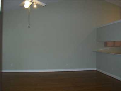 DIAMOND LAKES - Residential Lease