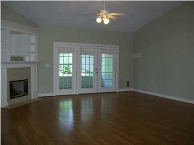 DIAMOND LAKES - Residential Lease