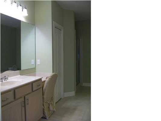 DIAMOND LAKES - Residential Lease