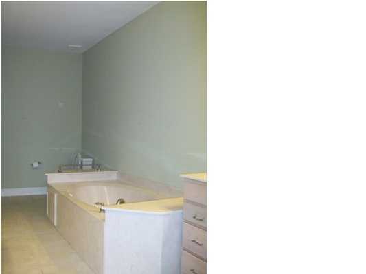 DIAMOND LAKES - Residential Lease