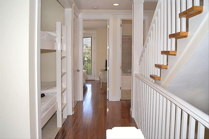 LA VALENCIA BEACH RESORT - Residential