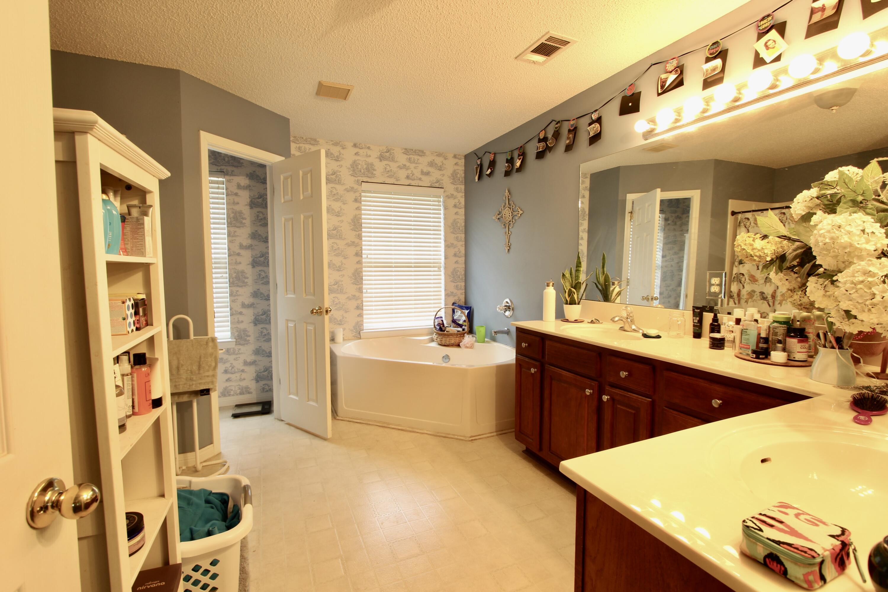 OLD BETHEL ESTATES PH I - Residential