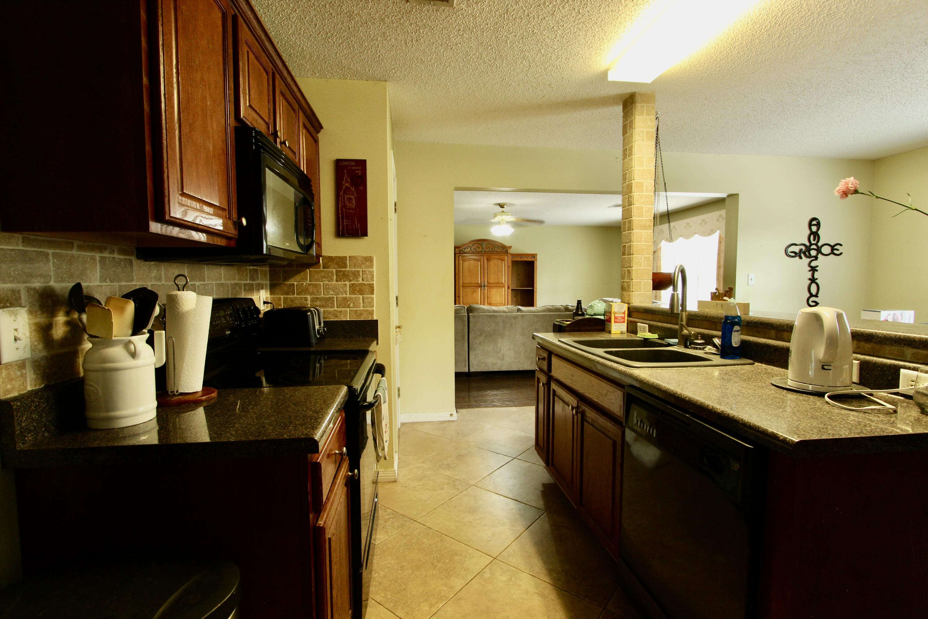OLD BETHEL ESTATES PH I - Residential