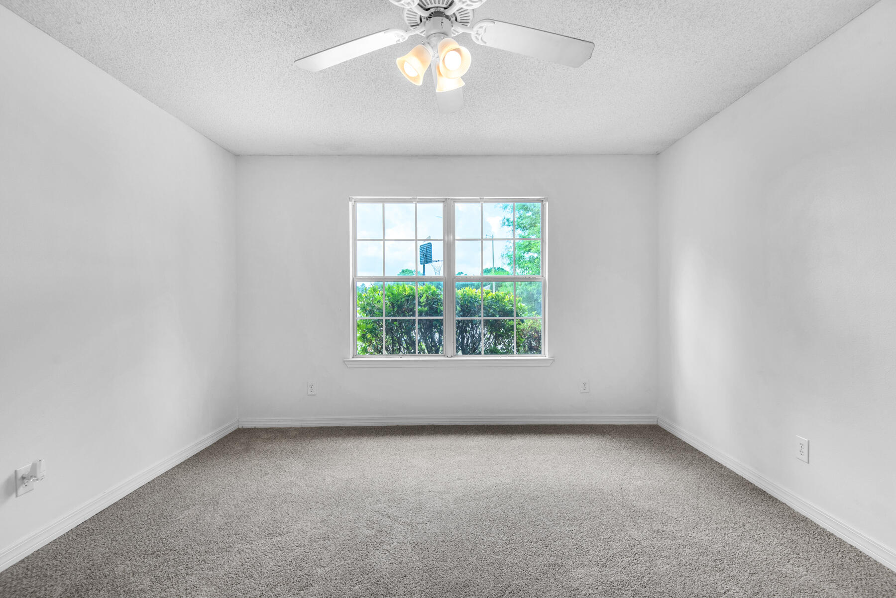 PLANTATION WOODS - Residential