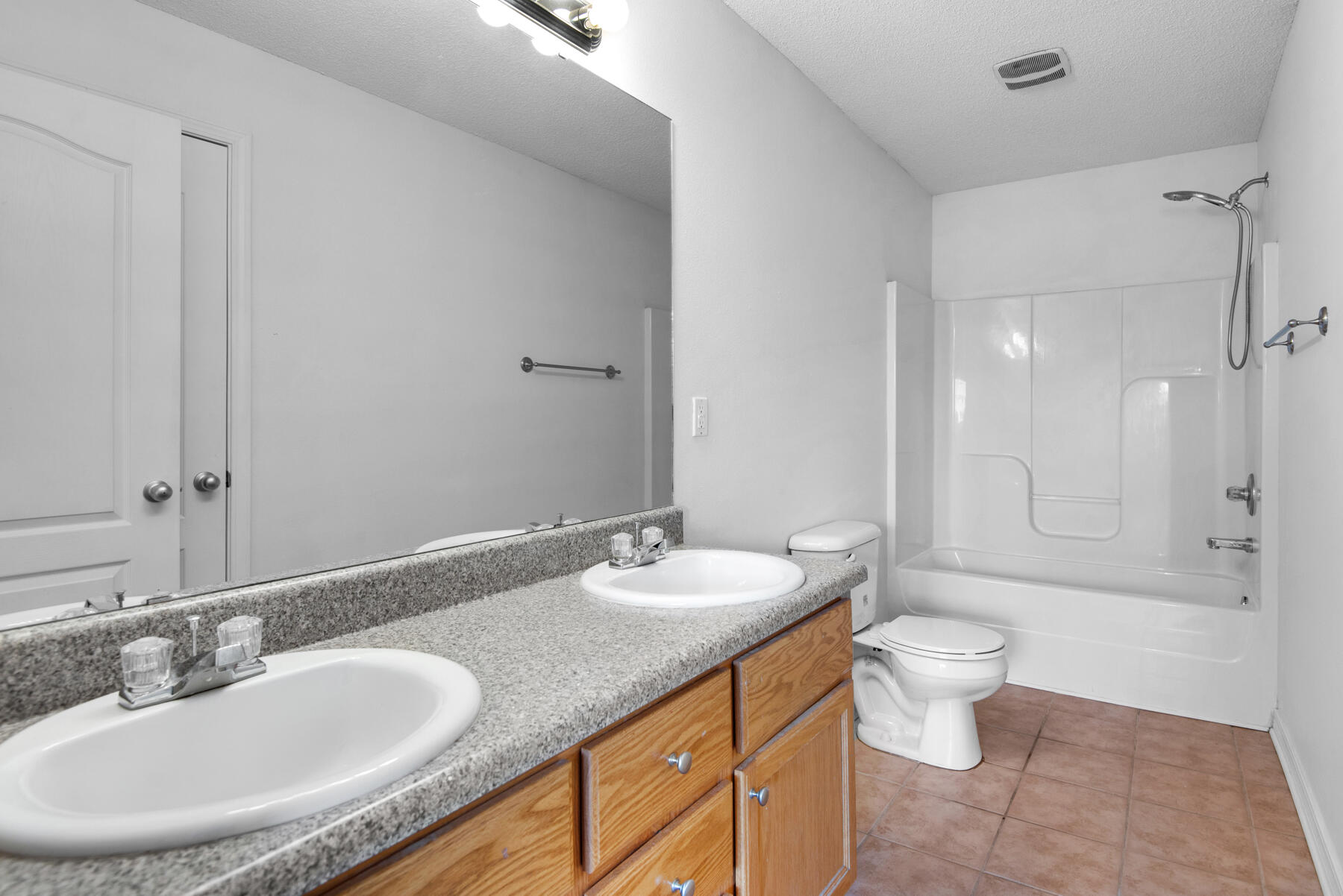 PLANTATION WOODS - Residential