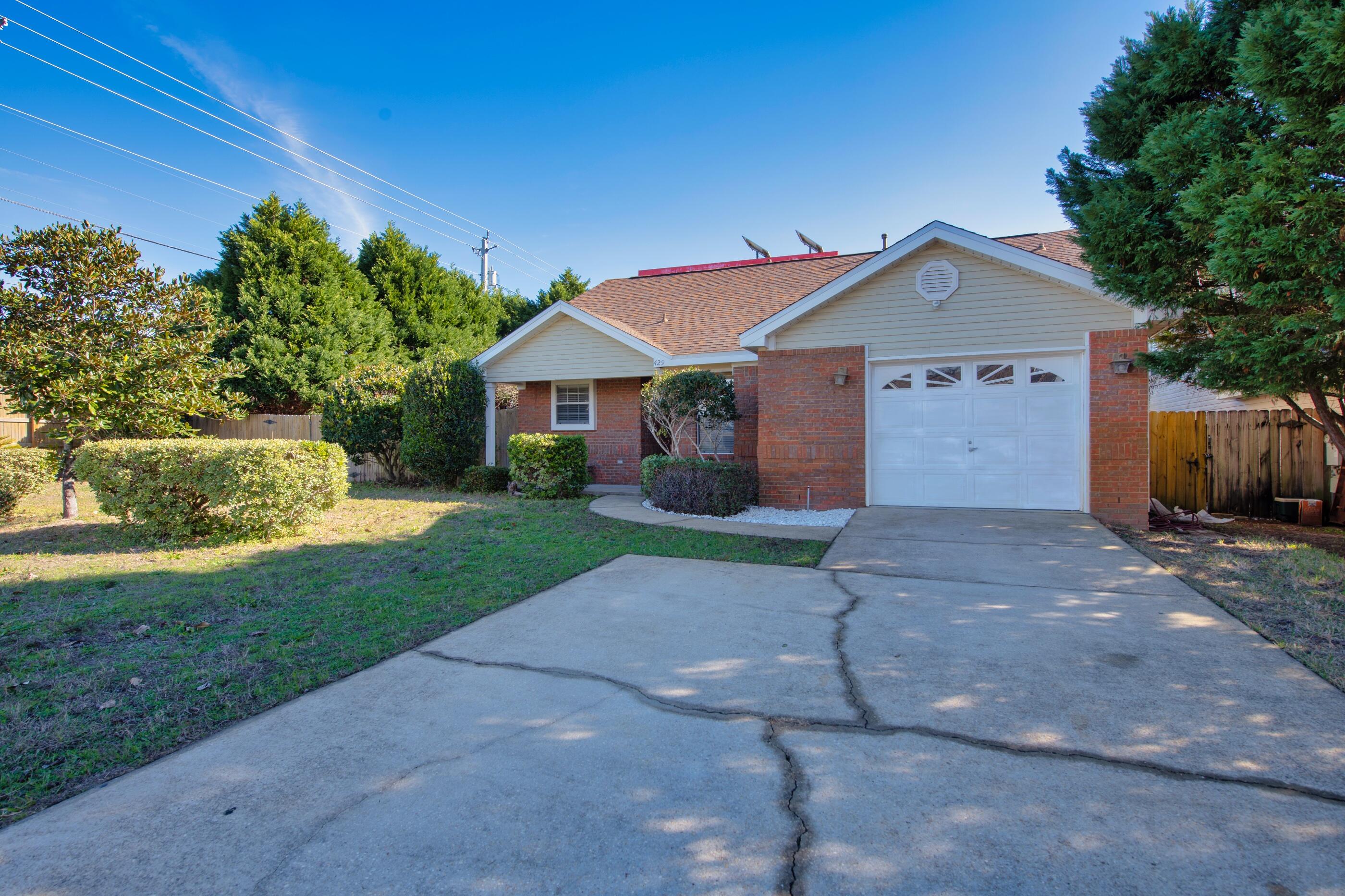 BRISTOL PARK - Residential