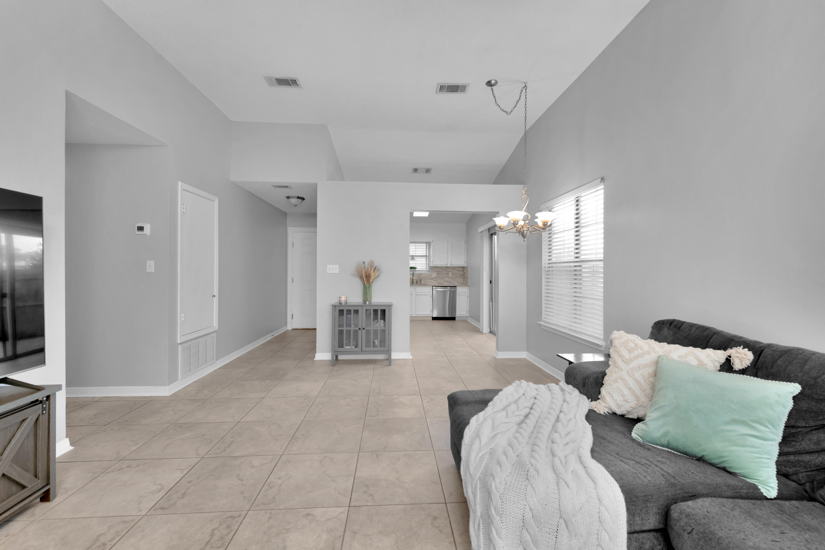 BRISTOL PARK - Residential