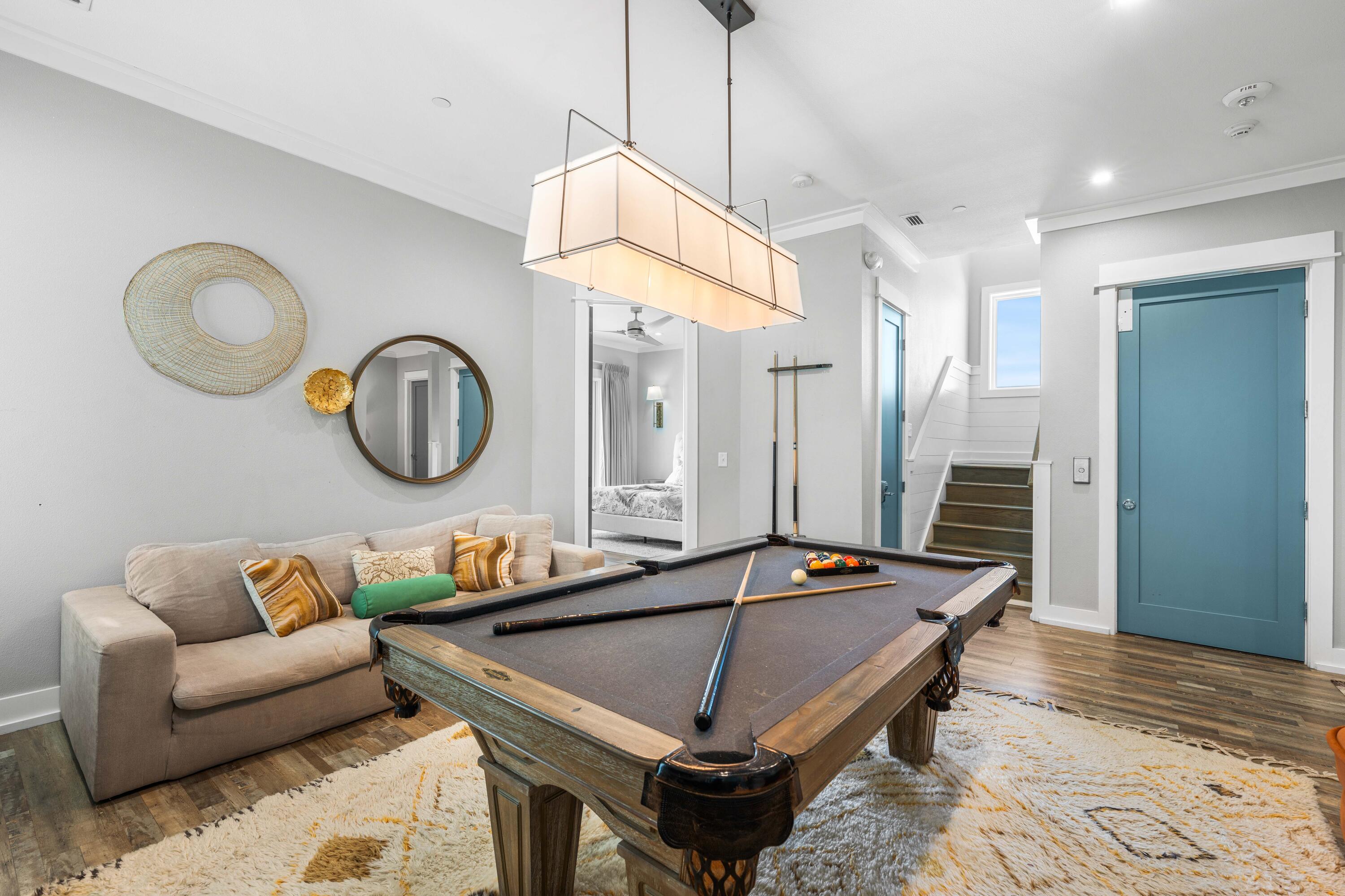 CRESCENT BEACH UNIT 1 - Residential