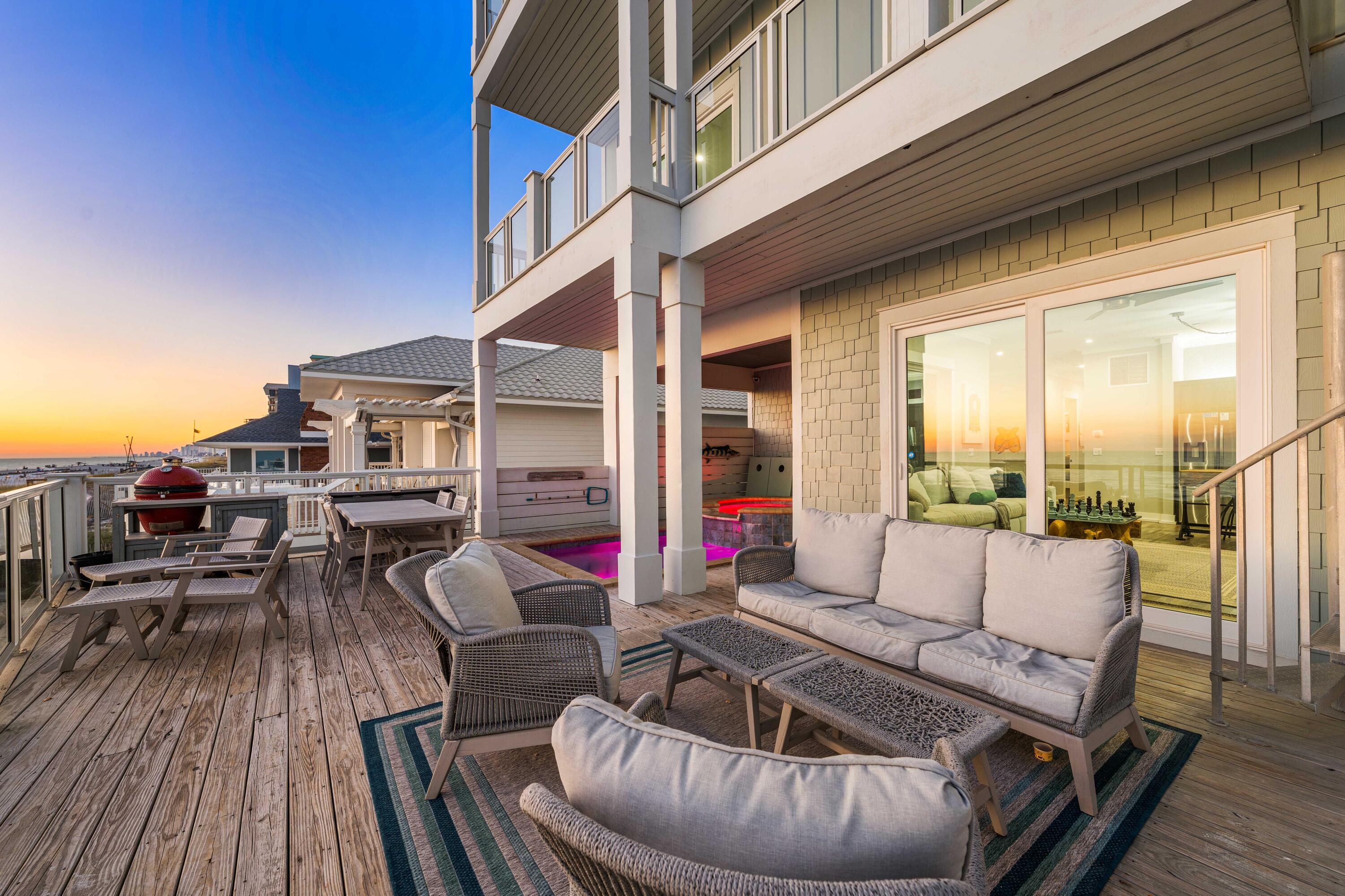 CRESCENT BEACH UNIT 1 - Residential