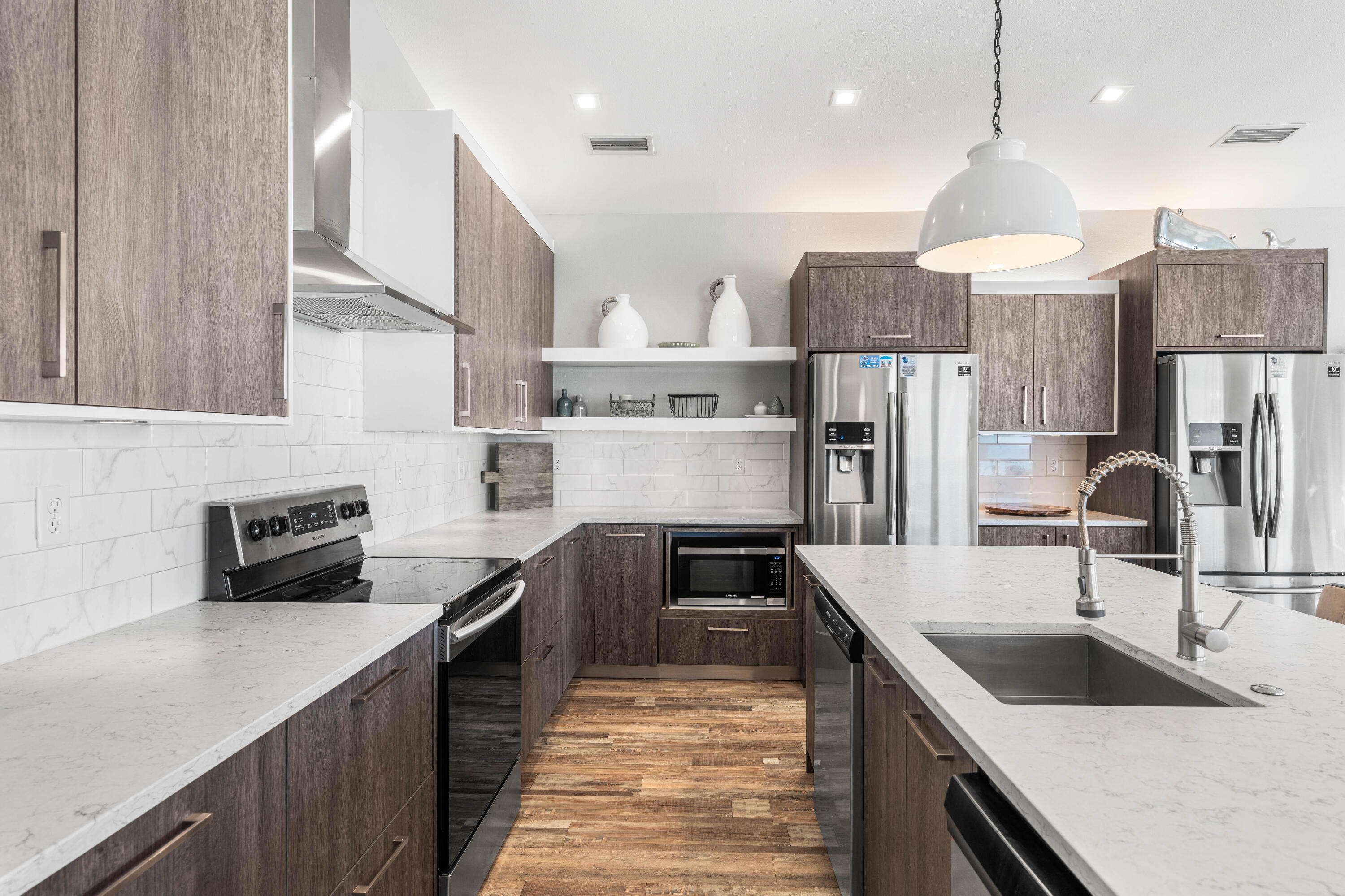 CRESCENT BEACH UNIT 1 - Residential