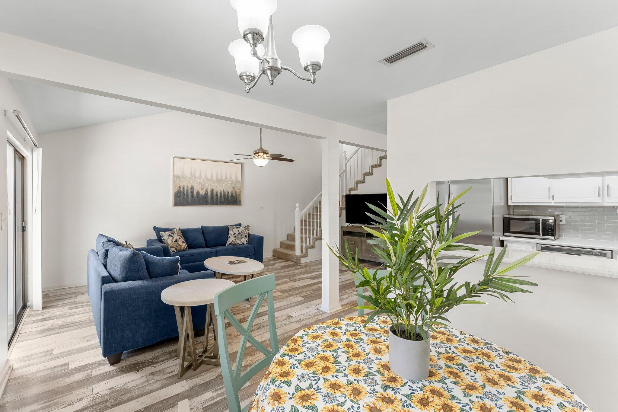 SANDALWOOD MANOR 1ST ADDN - Residential Lease