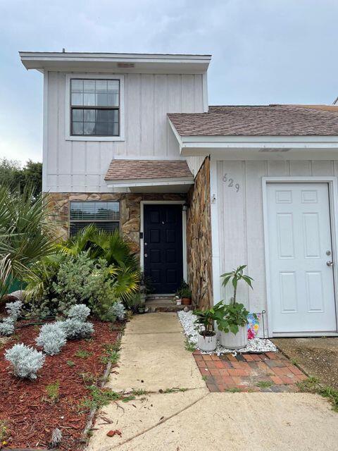 SANDALWOOD MANOR 1ST ADDN - Residential Lease
