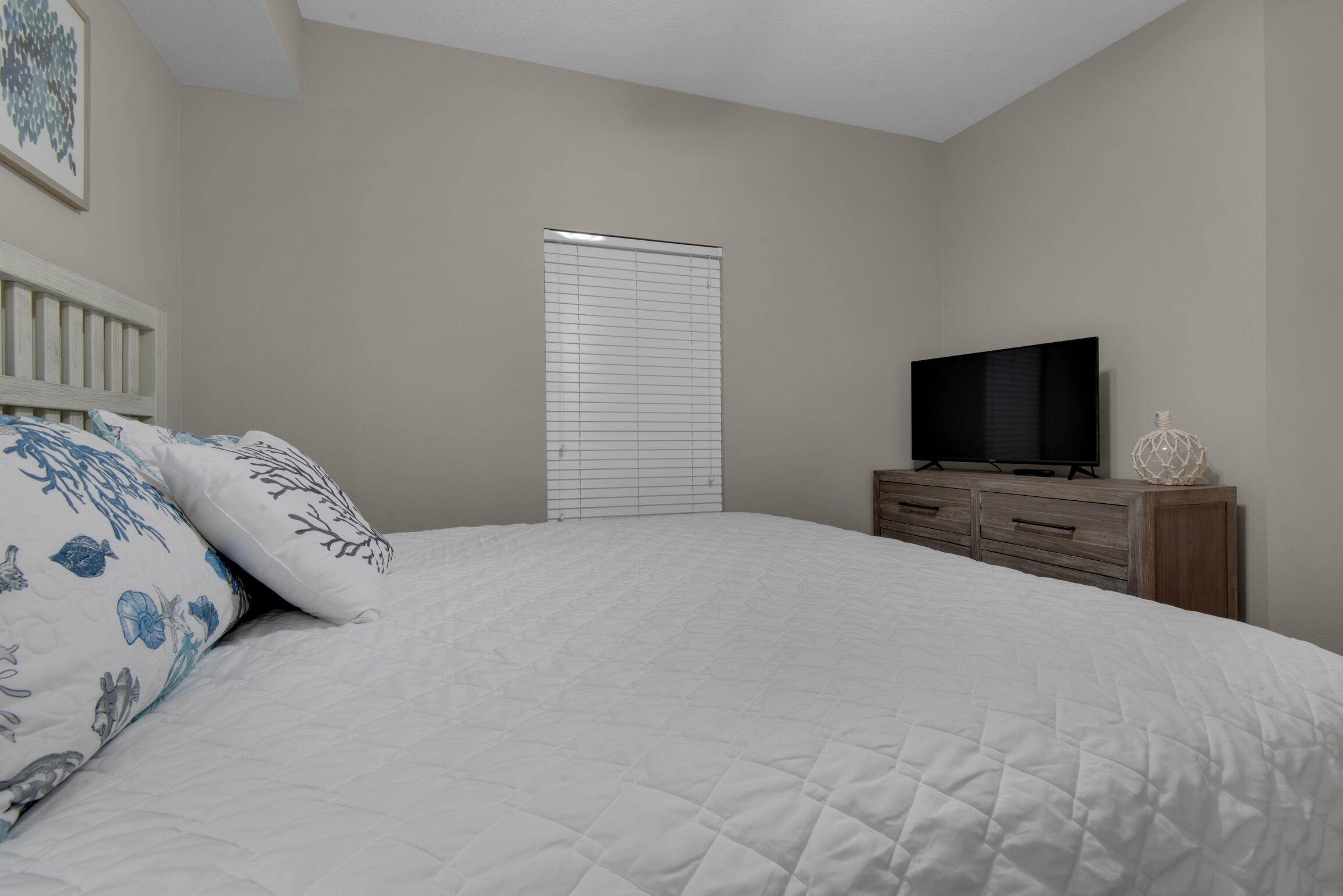 MAJESTIC BEACH TOWERS I - Residential