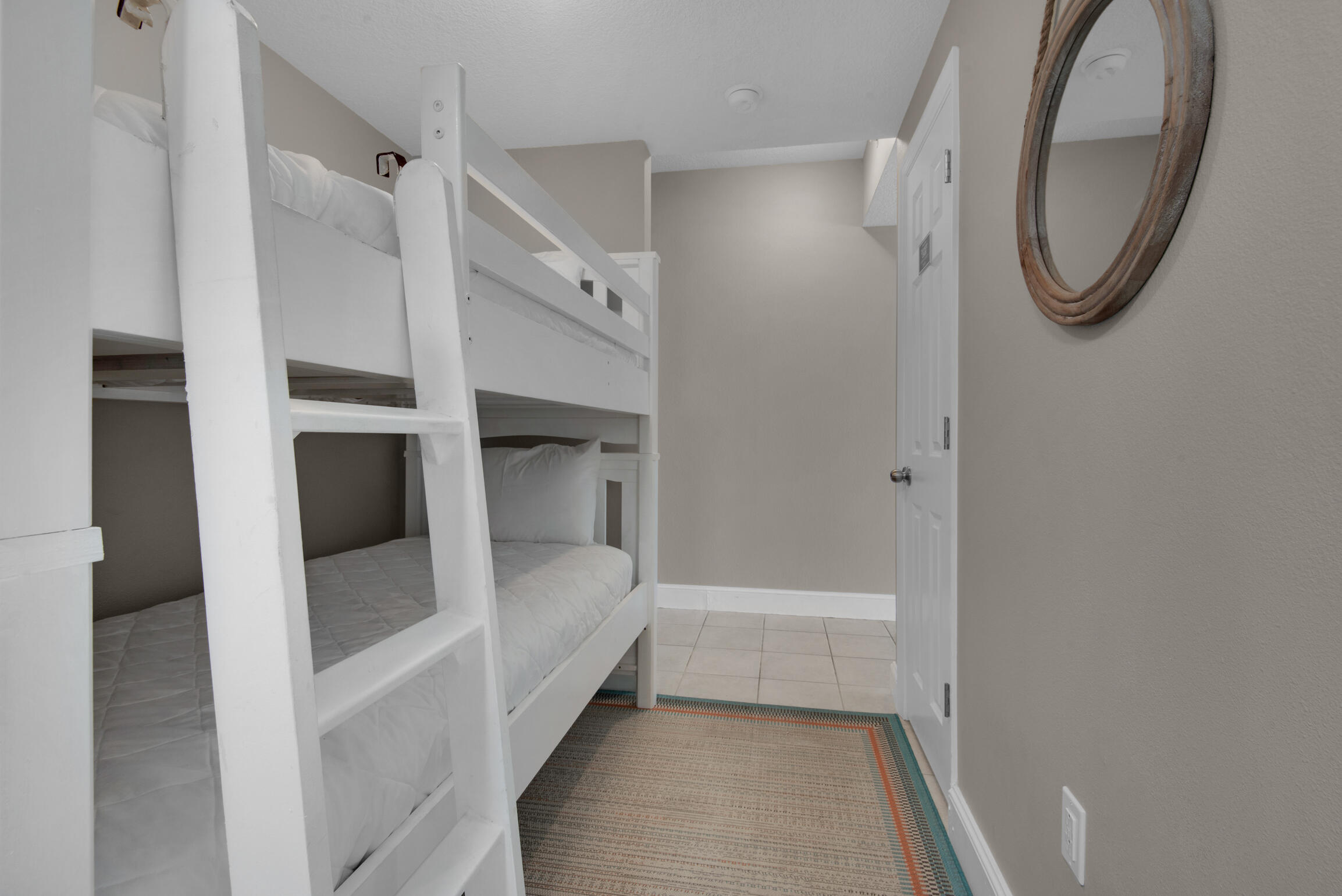 MAJESTIC BEACH TOWERS I - Residential