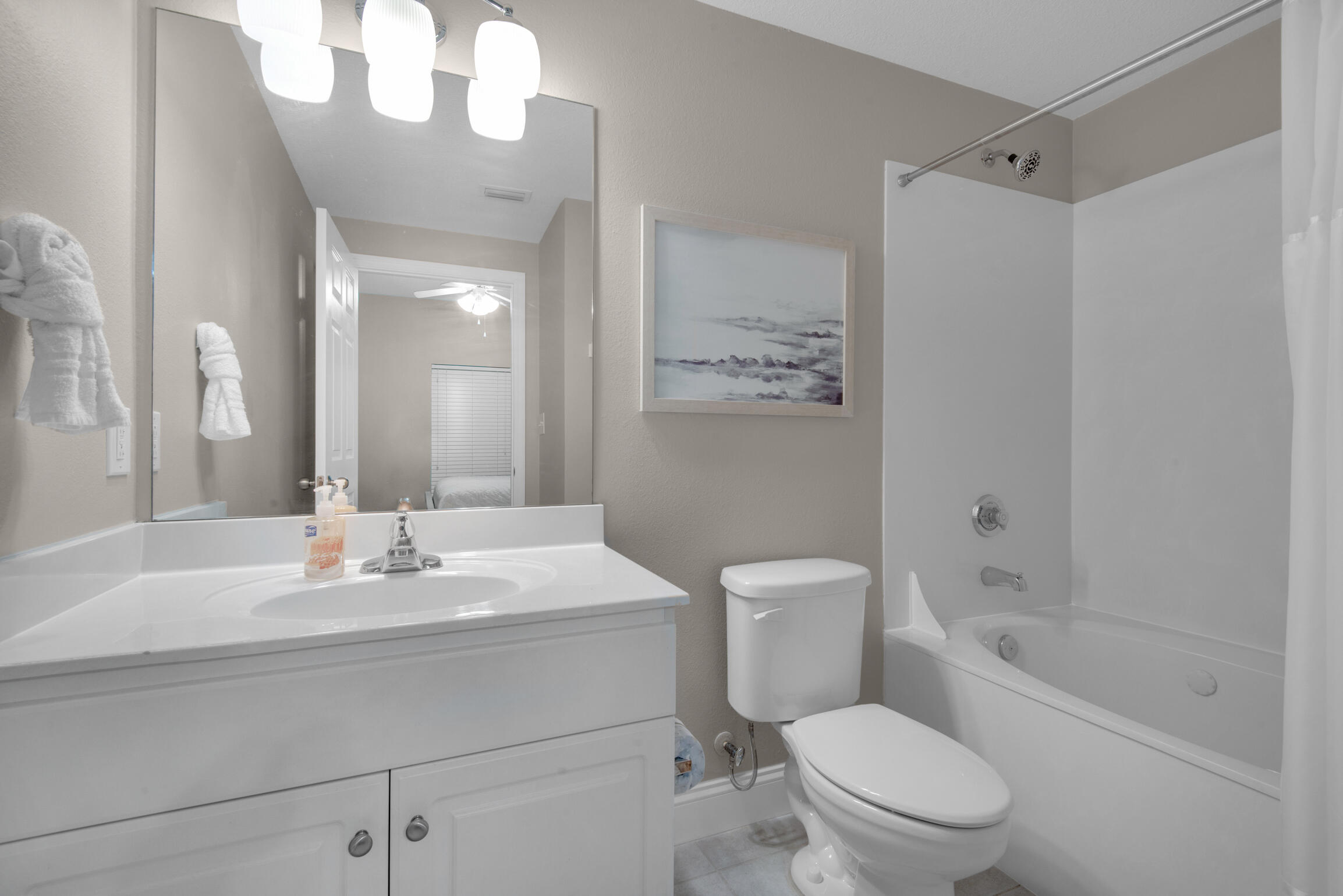 MAJESTIC BEACH TOWERS I - Residential