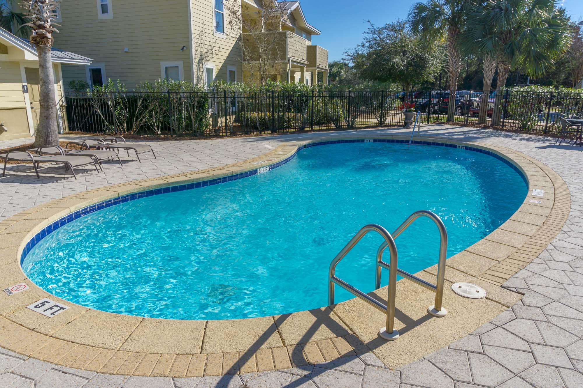 TOPSAIL VILLAGE - Residential