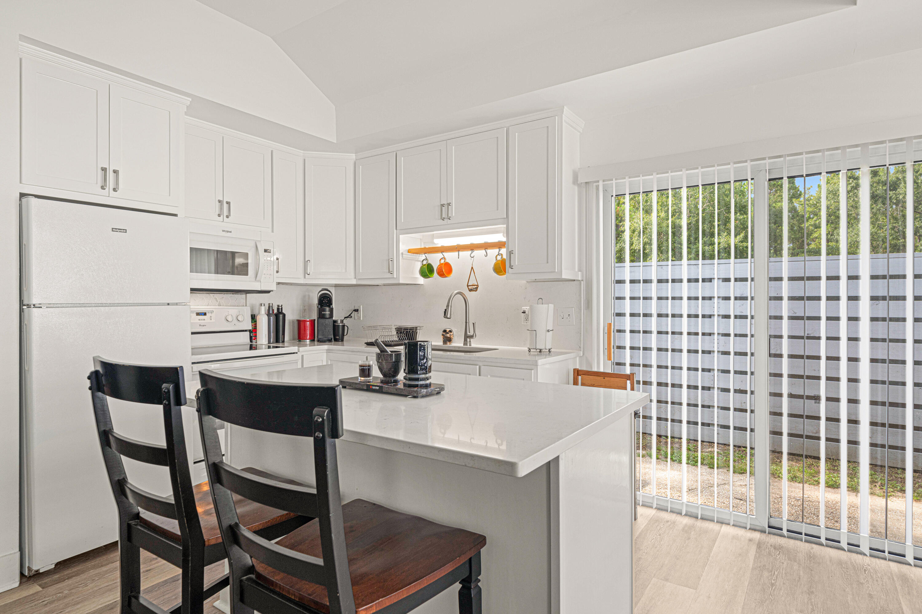 CANO ESTATES - Residential