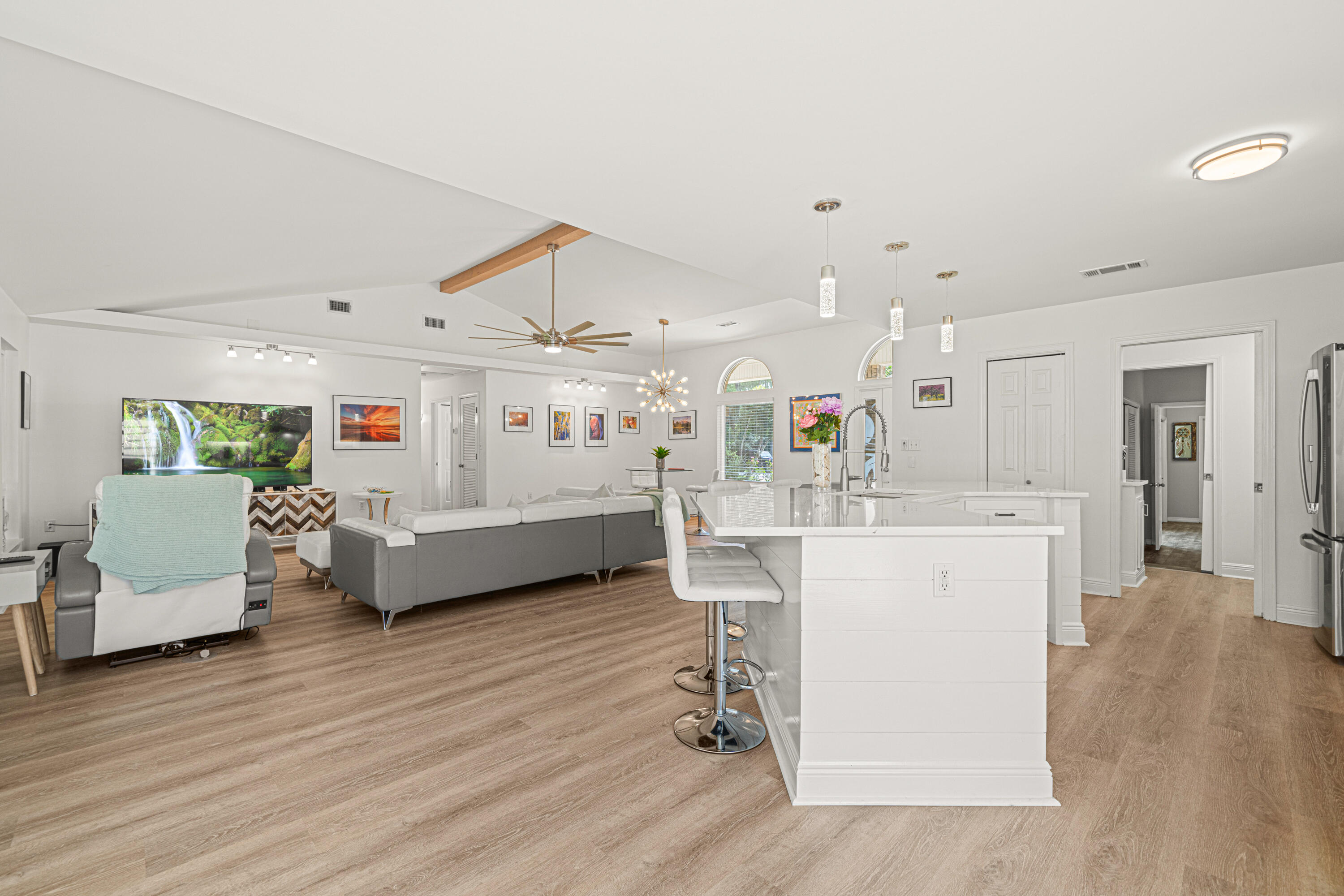 CANO ESTATES - Residential