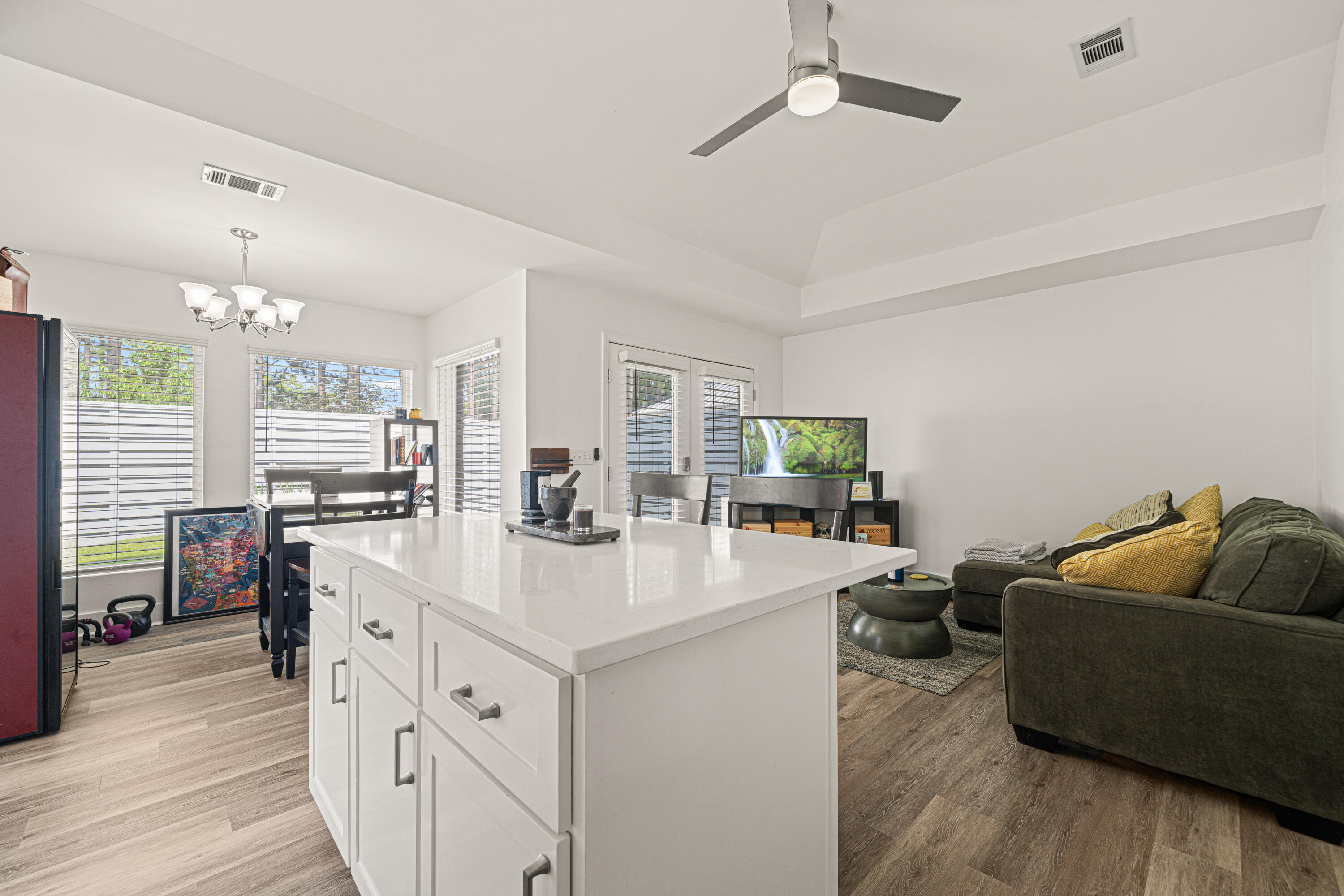 CANO ESTATES - Residential