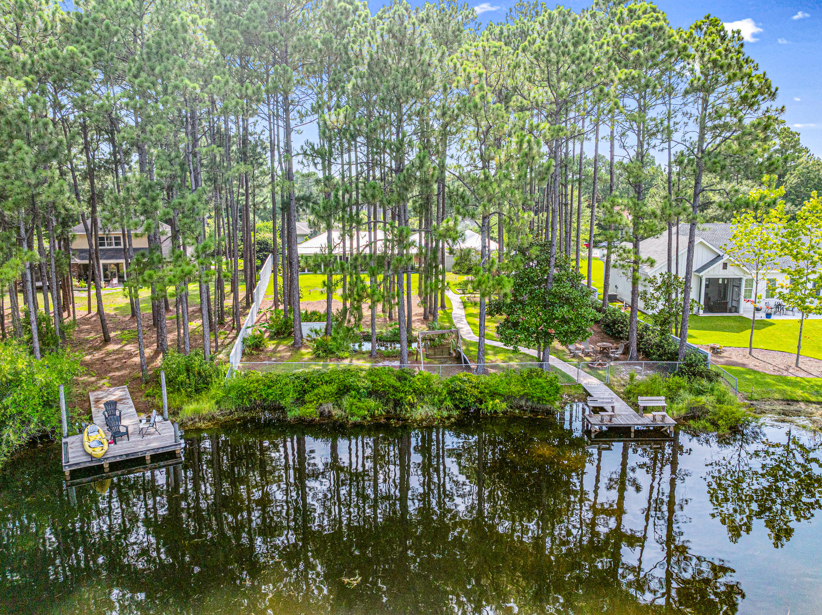 CANO ESTATES - Residential