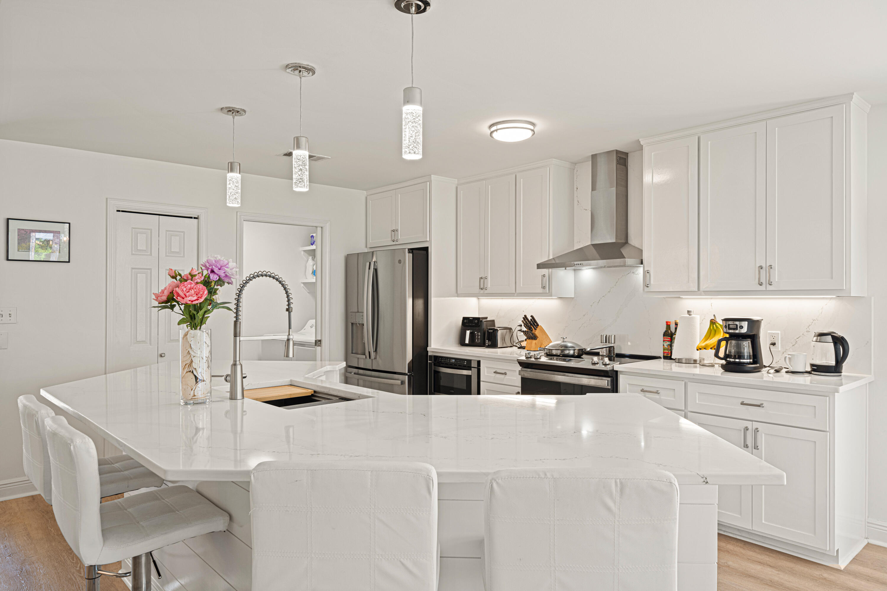 CANO ESTATES - Residential
