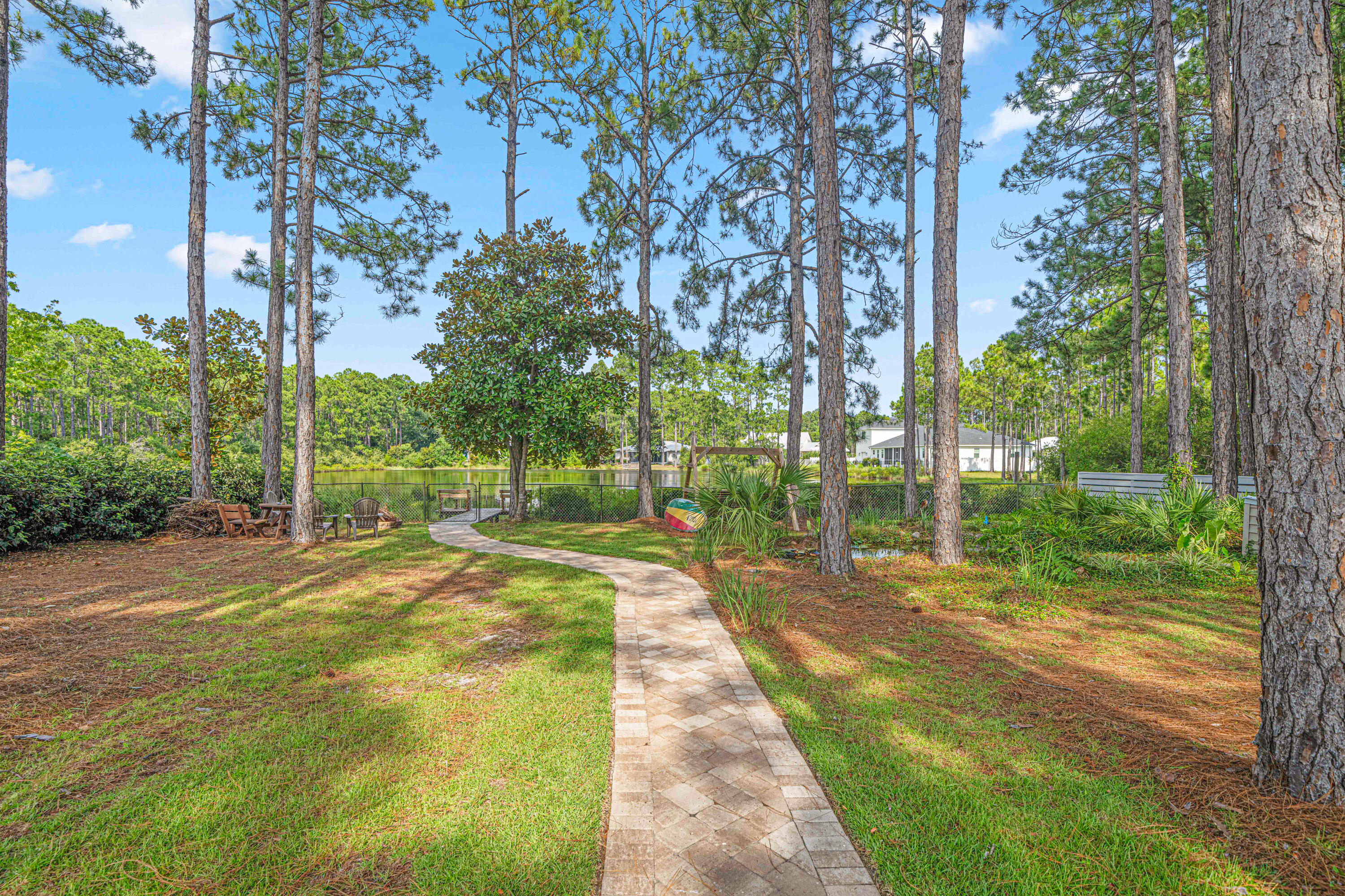 CANO ESTATES - Residential