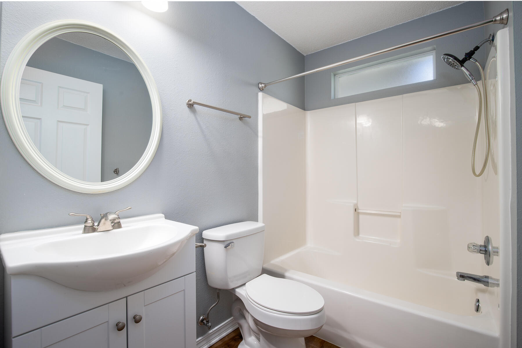 HOLLEY BY THE SEA - Residential