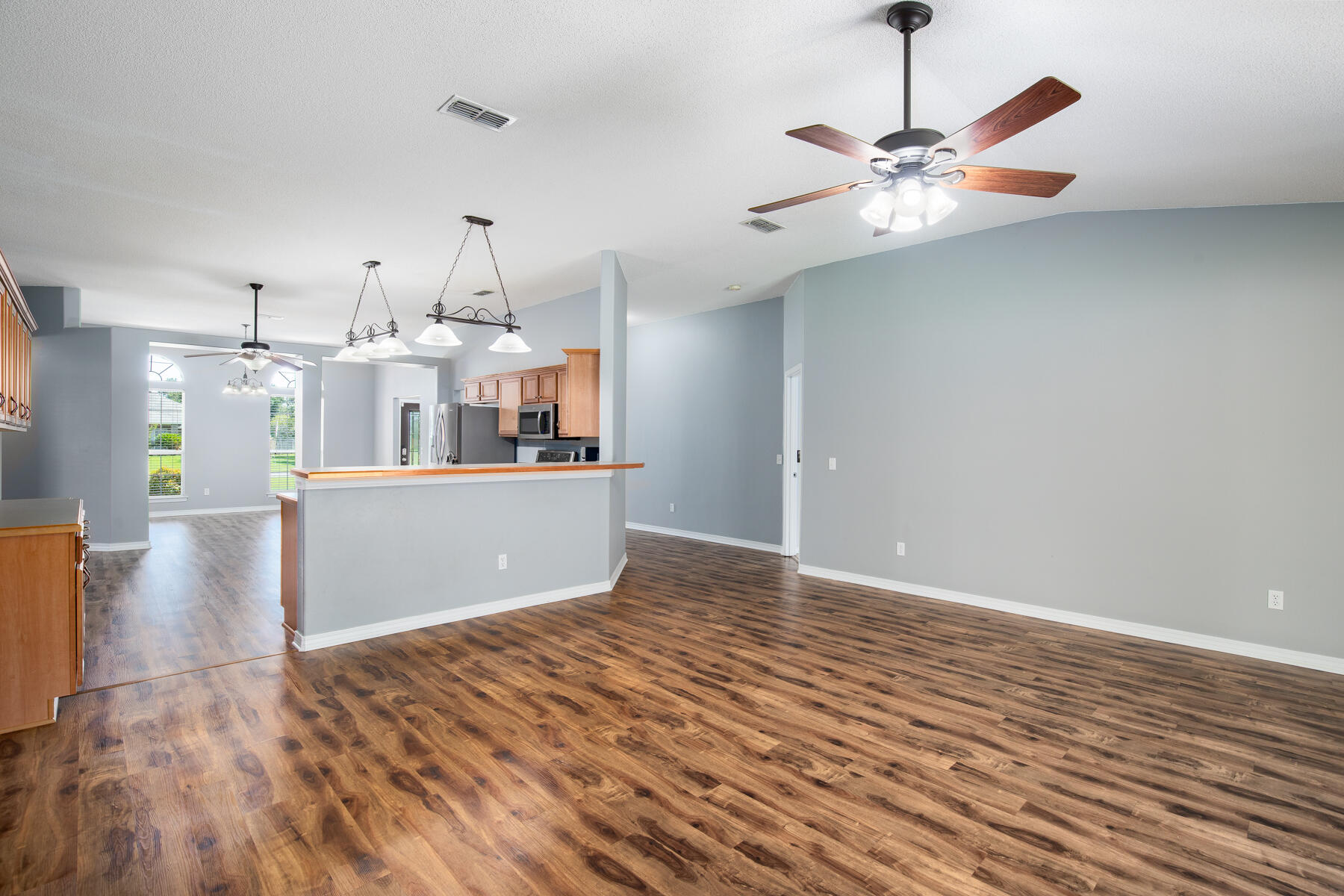 HOLLEY BY THE SEA - Residential