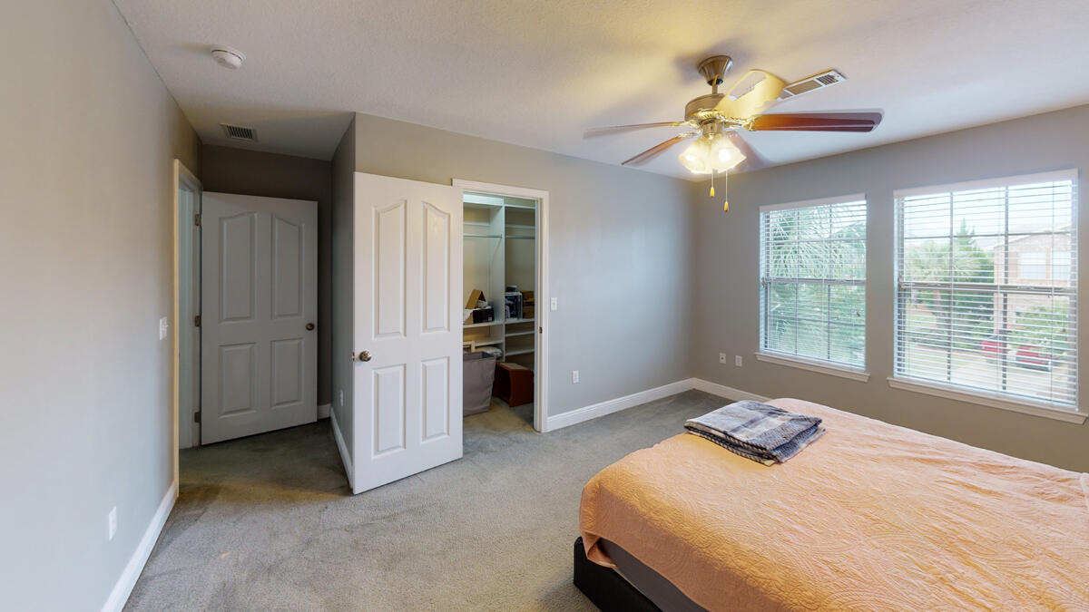 RESERVE POINTE - Residential