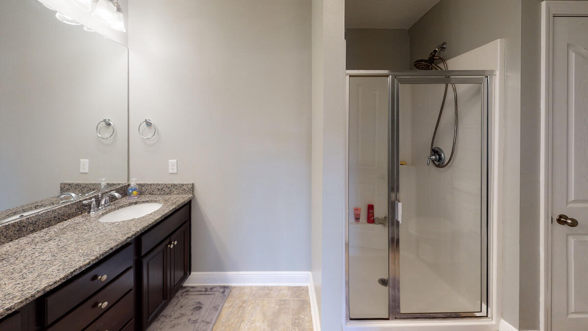 RESERVE POINTE - Residential